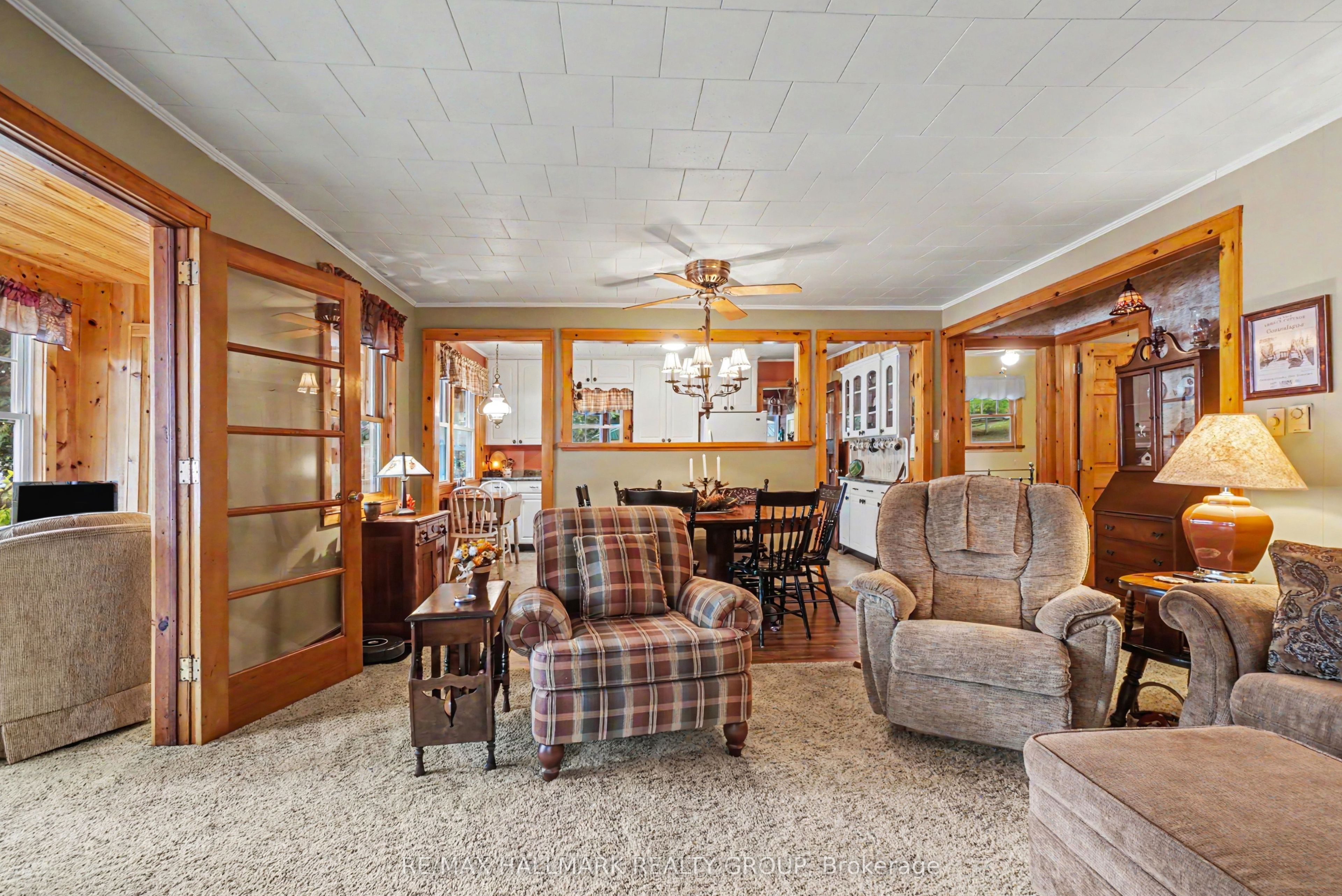 391 Long Lake Road Property Photo 23