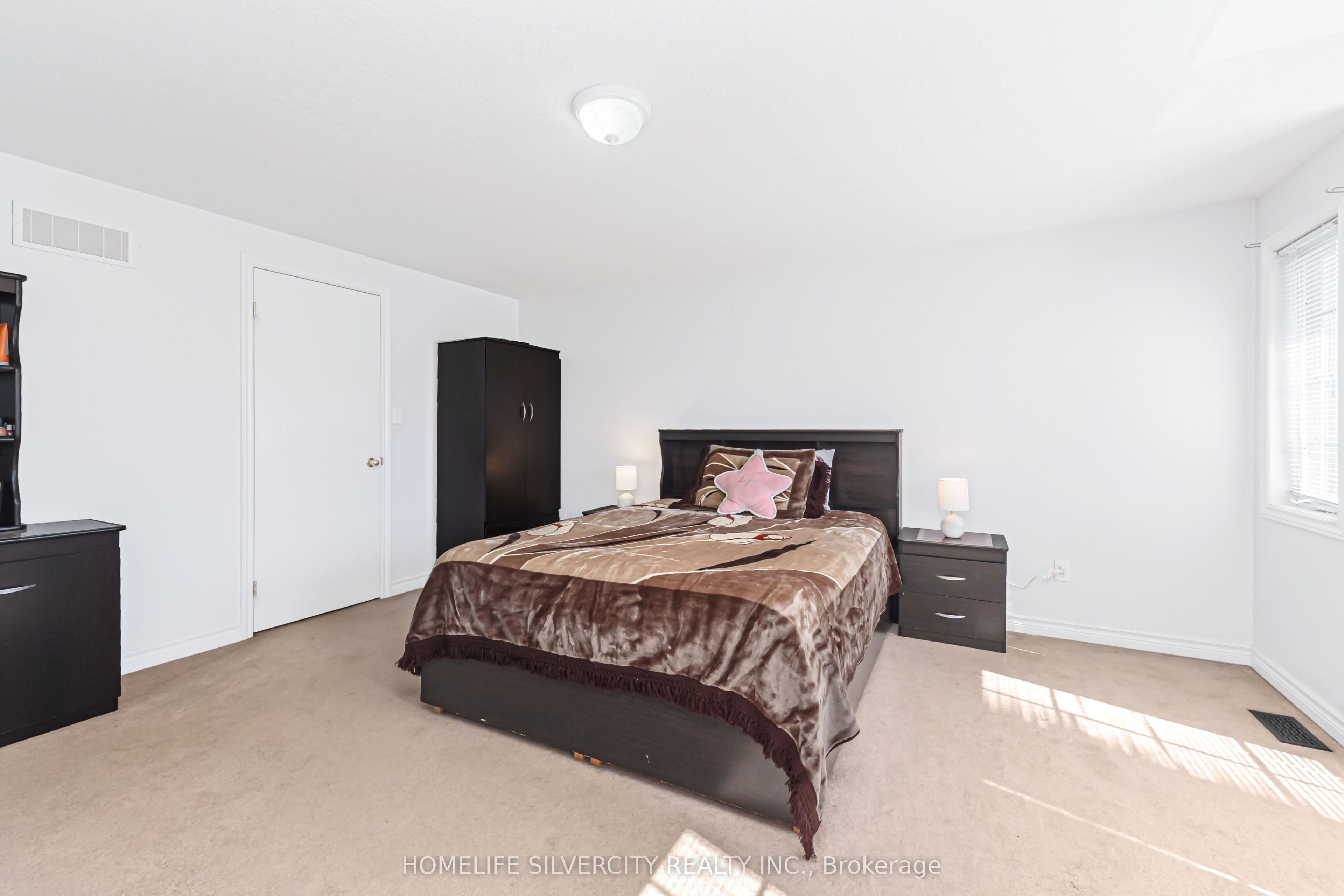 20 Shackleton Drive 27 Property Photo 28
