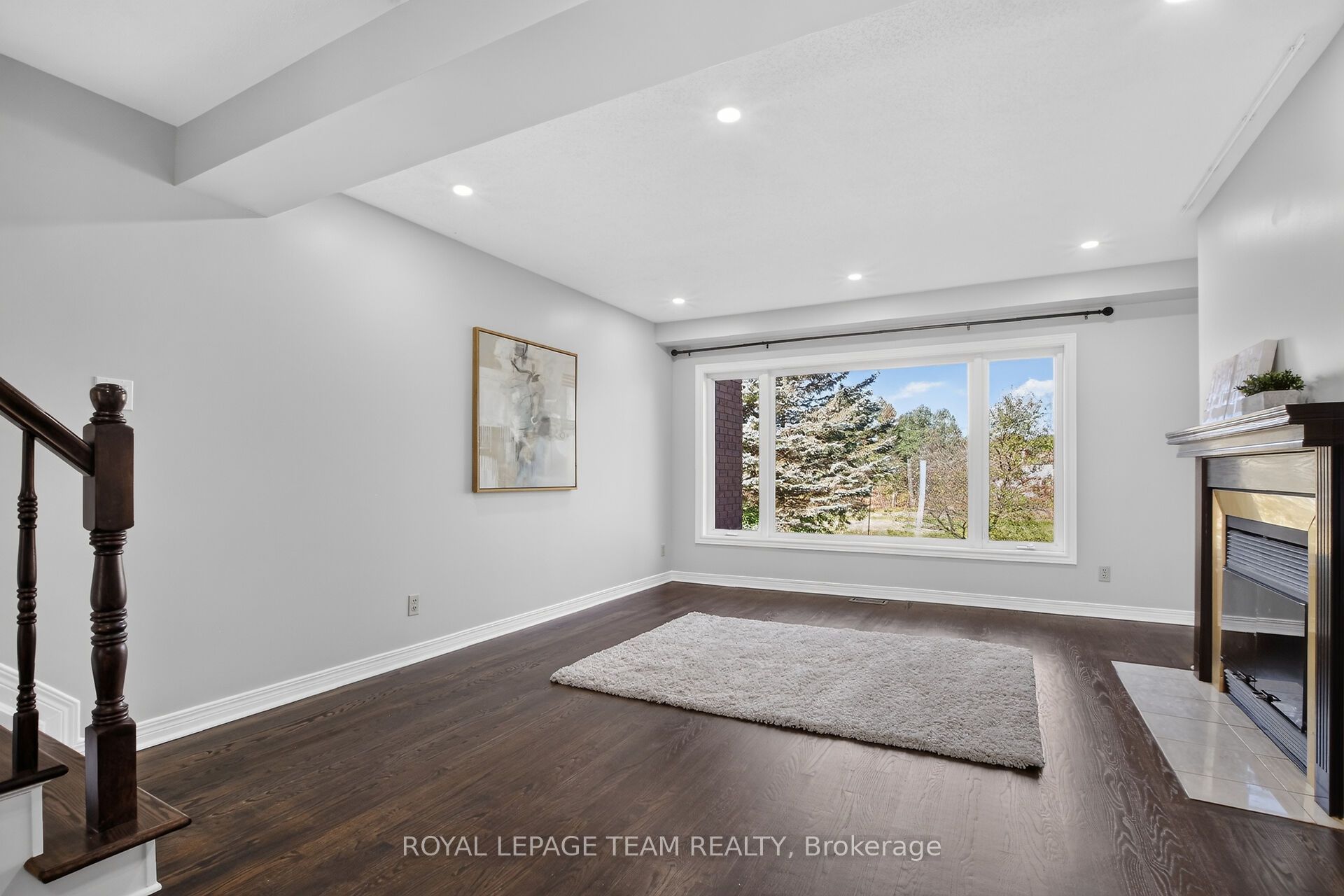 253 Knudson Drive Property Photo 10