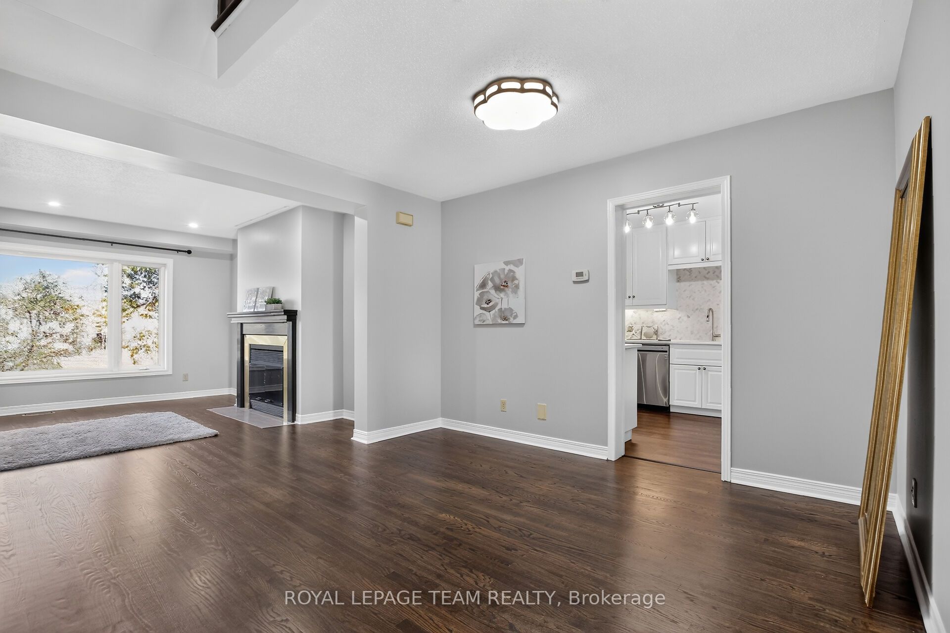 253 Knudson Drive Property Photo 15