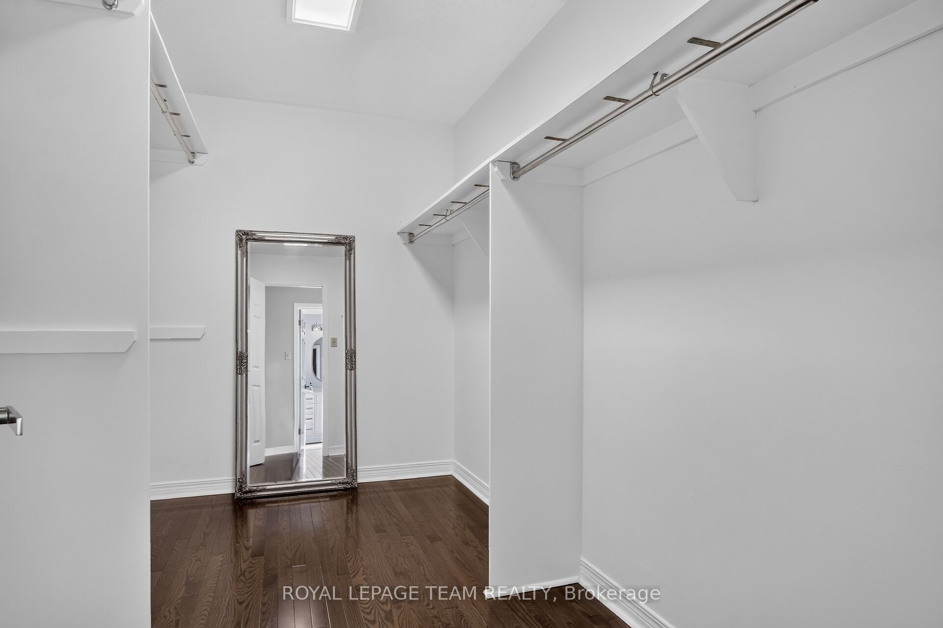 253 Knudson Drive Property Photo 32