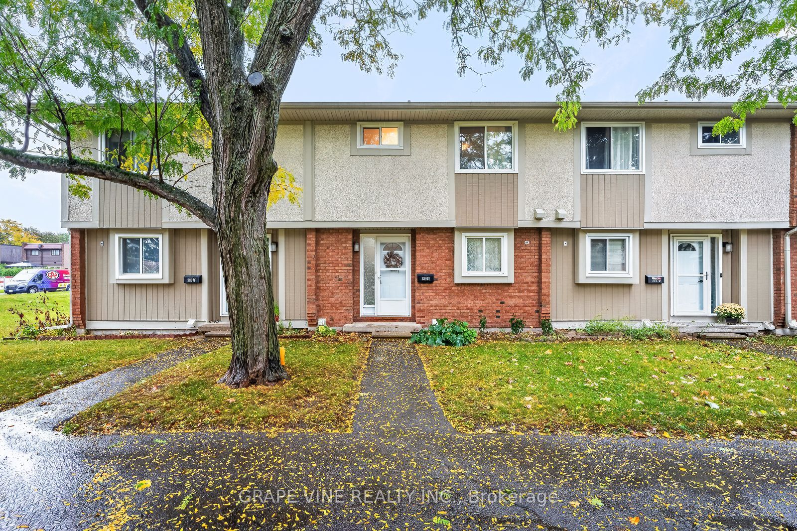 3897e Old Richmond Road Property Photo 1