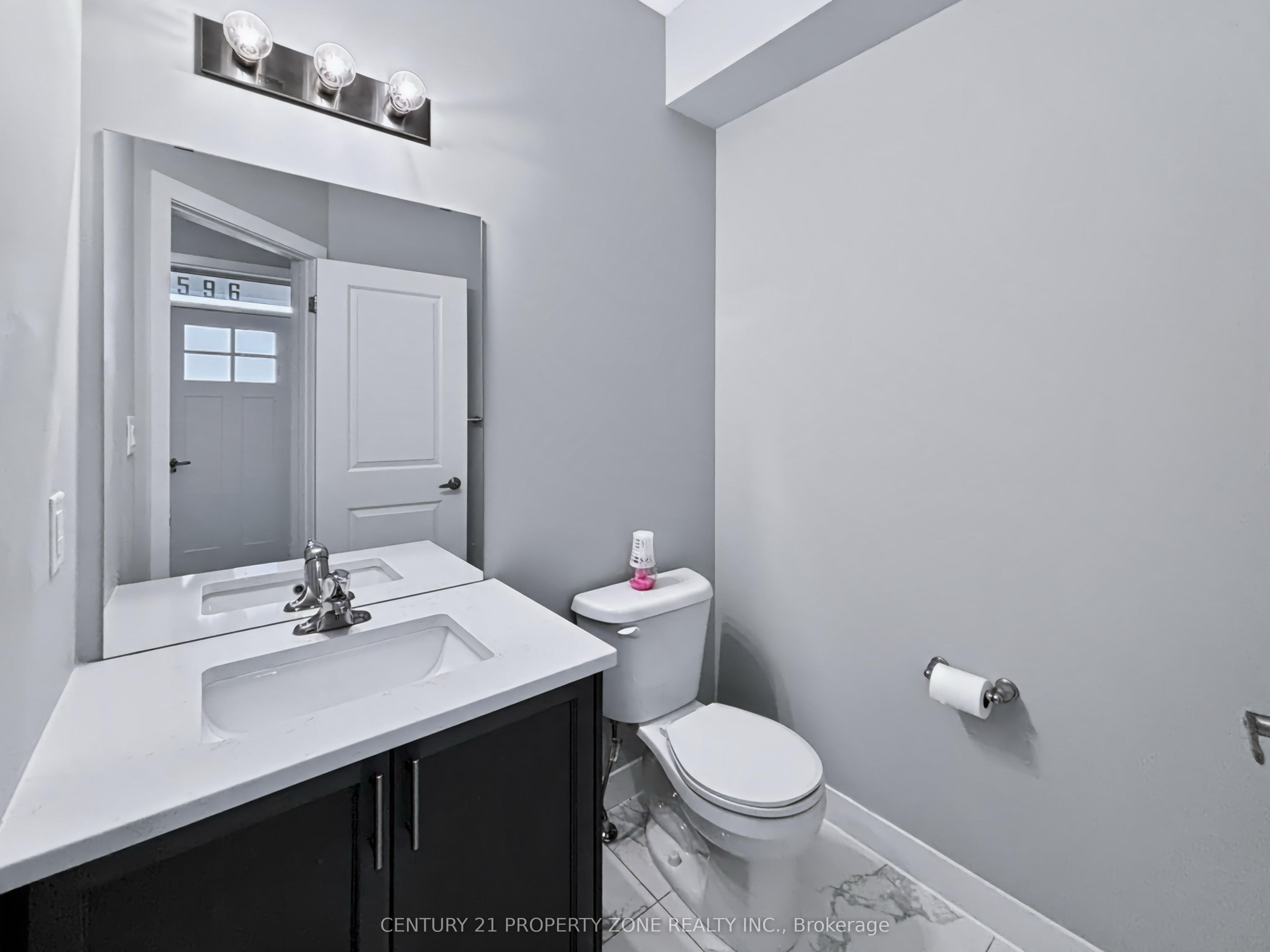 3596 Southbridge Avenue Property Photo 10