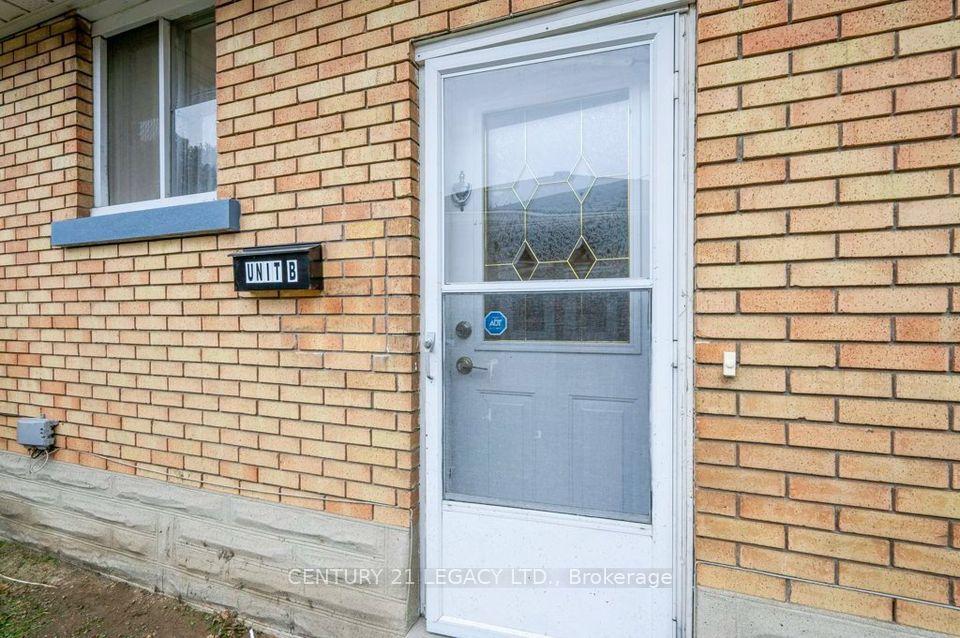 224 River Road E Bsmnt Property Photo 2