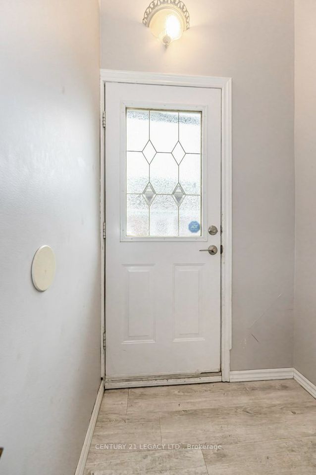 224 River Road E Bsmnt Property Photo 3