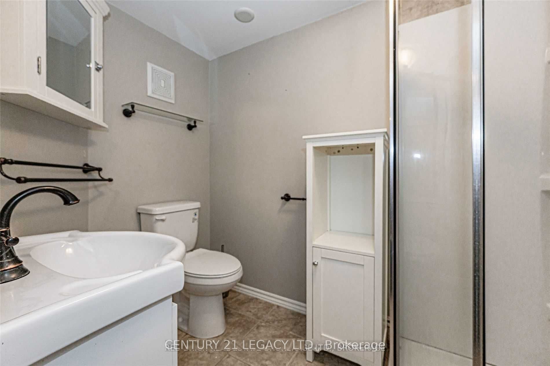 224 River Road E Bsmnt Property Photo 9