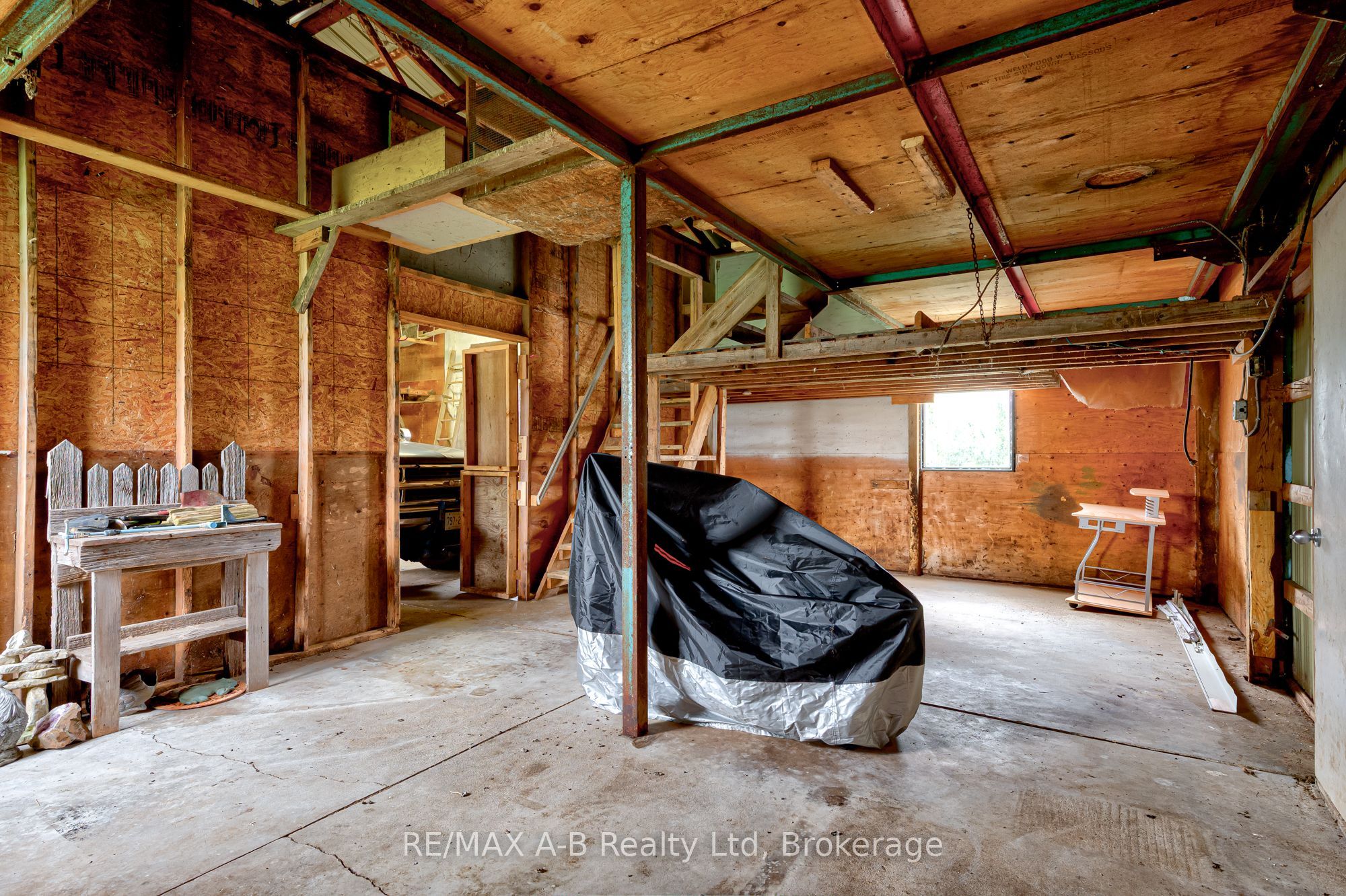 236056 23rd Line Property Photo 36