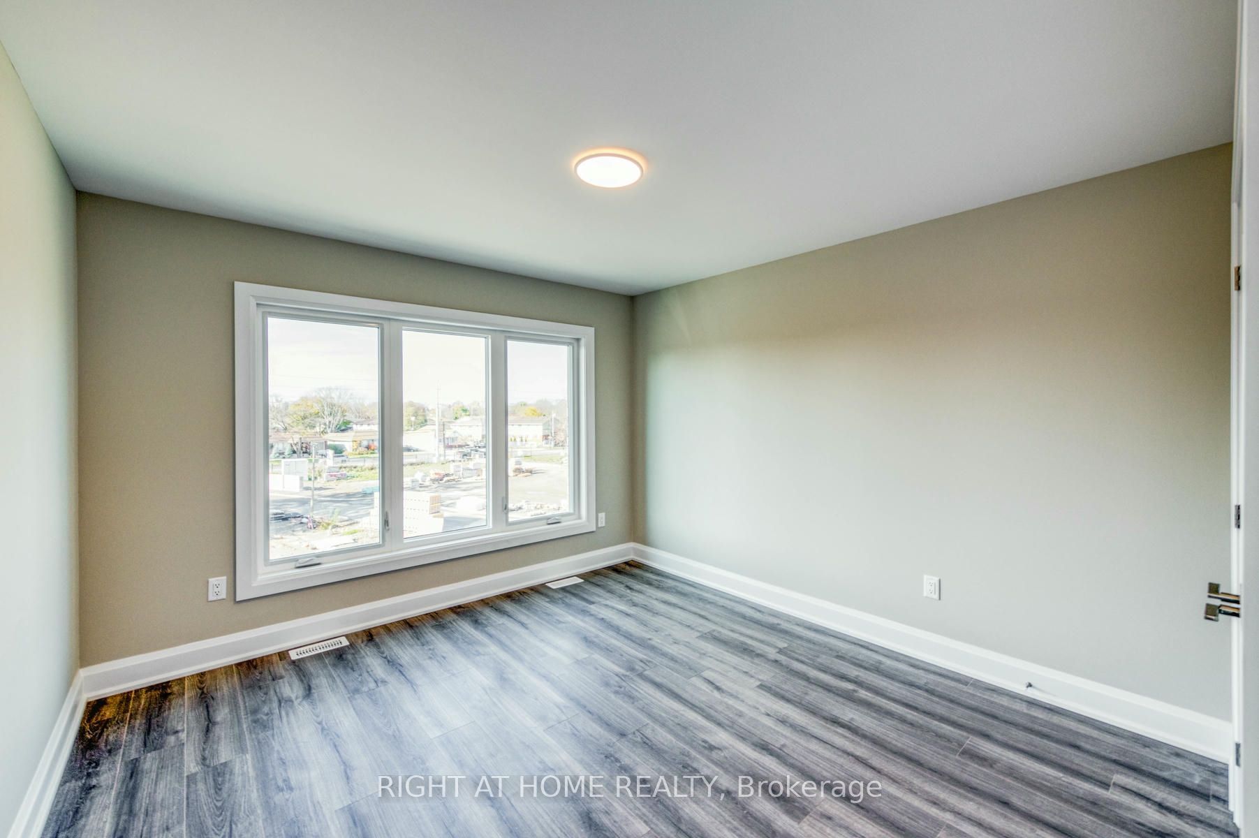 292 Vine Street 20 Property Photo 13