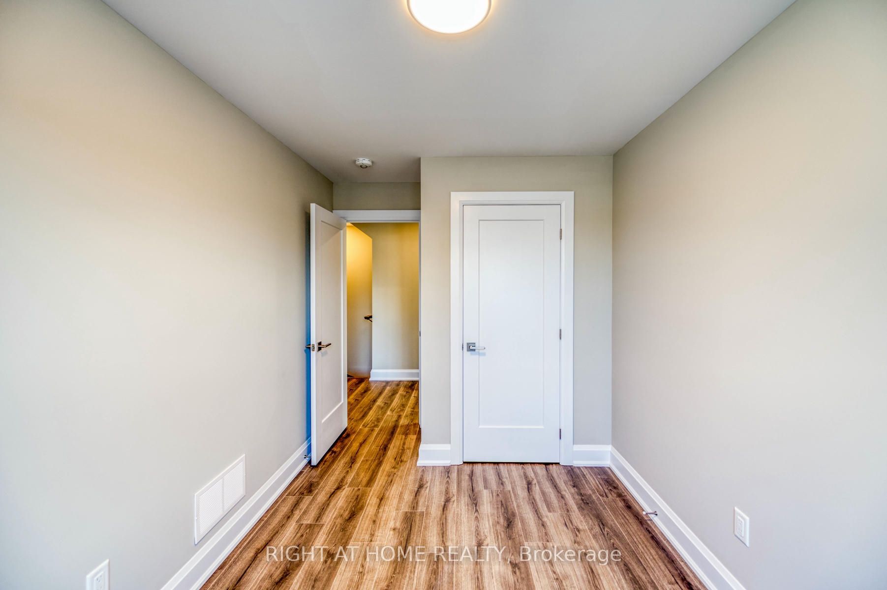292 Vine Street 20 Property Photo 17