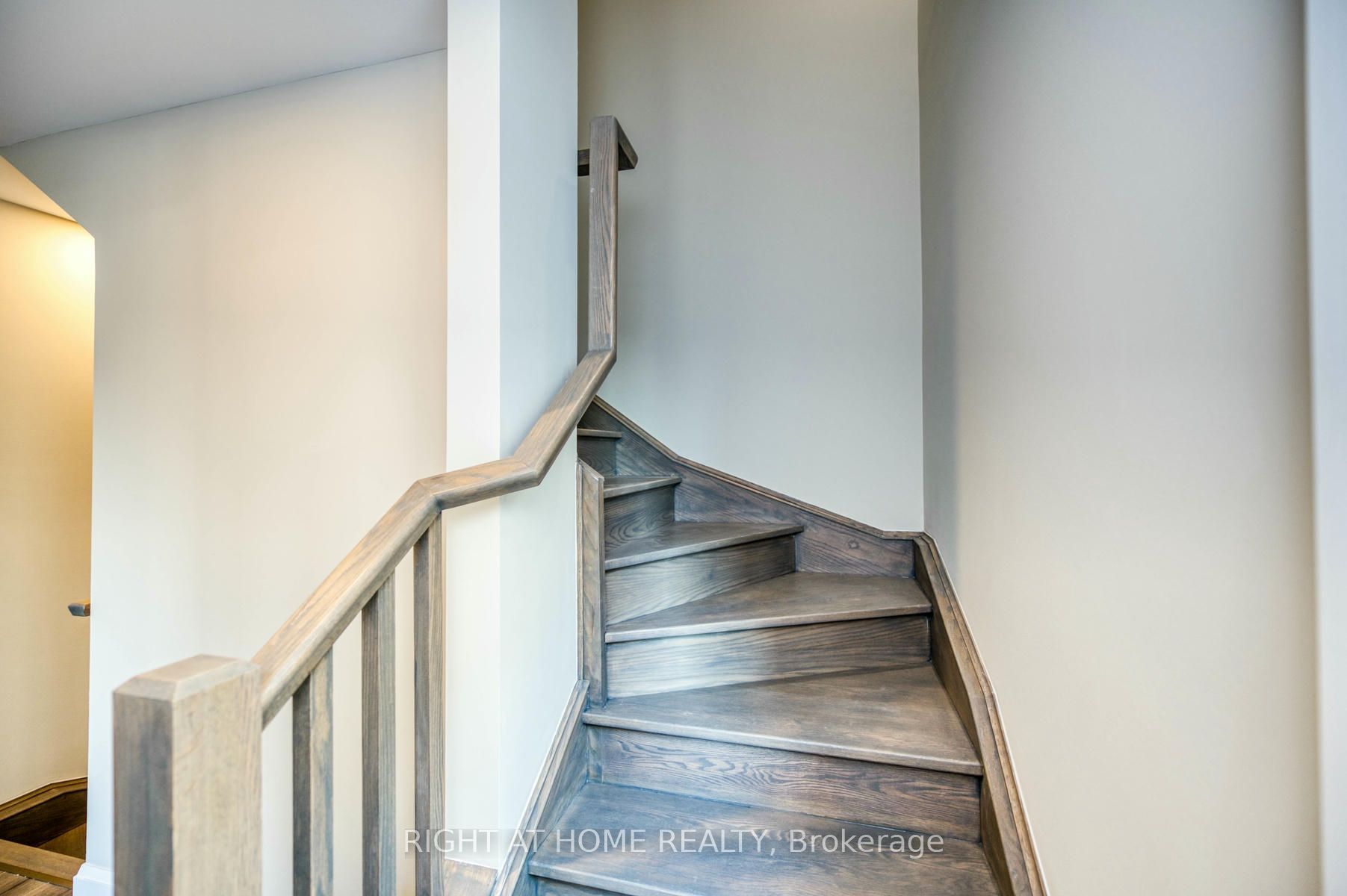 292 Vine Street 20 Property Photo 19