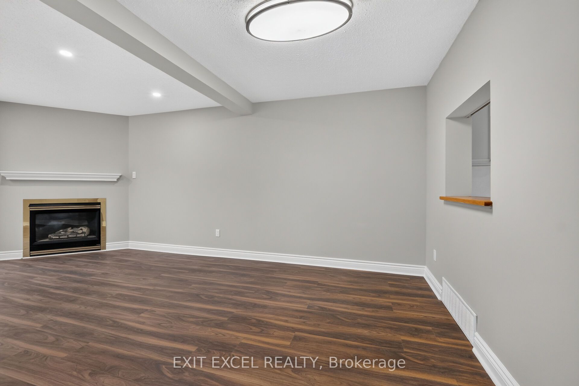2712 Baseline Road Property Photo 14