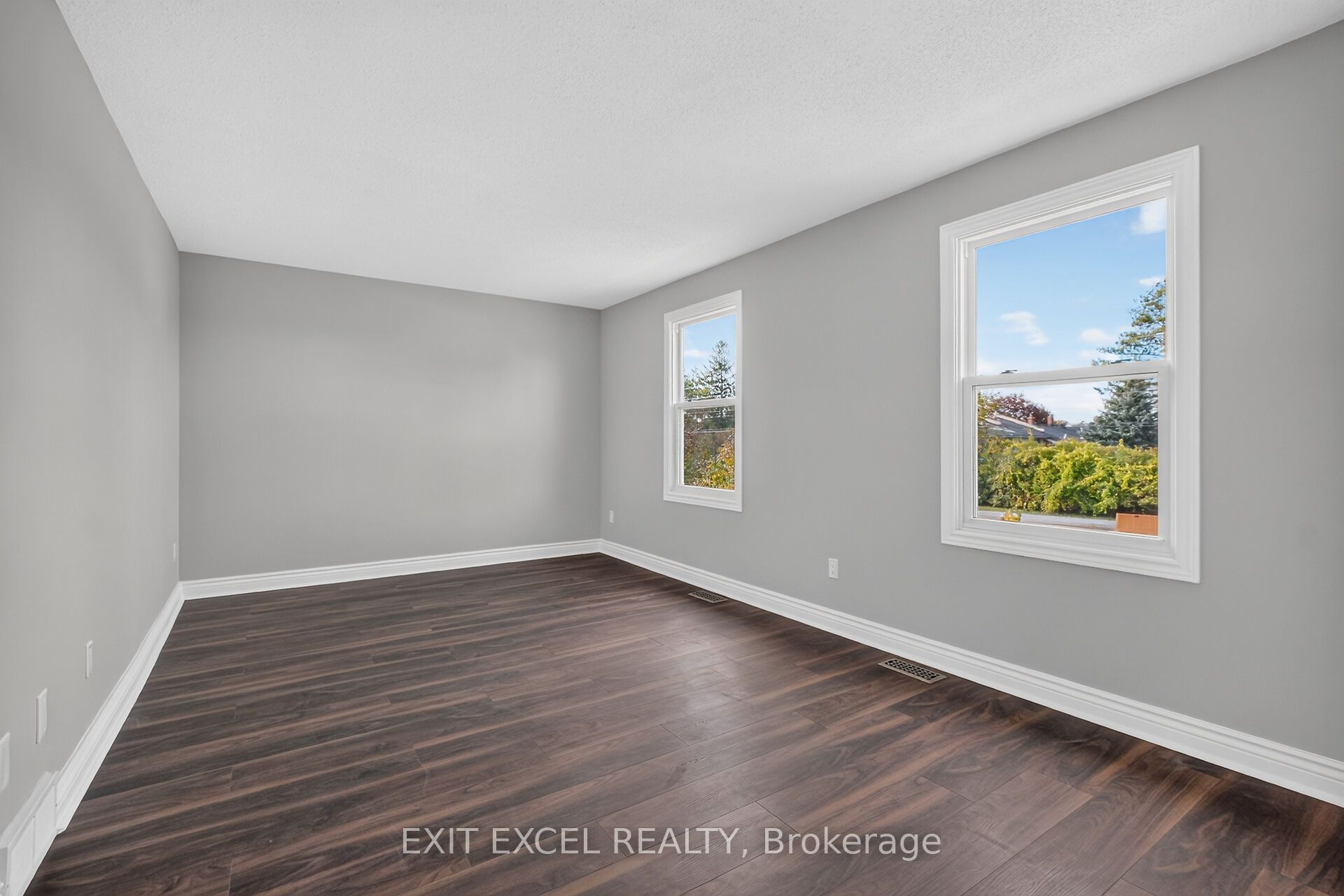 2712 Baseline Road Property Photo 29