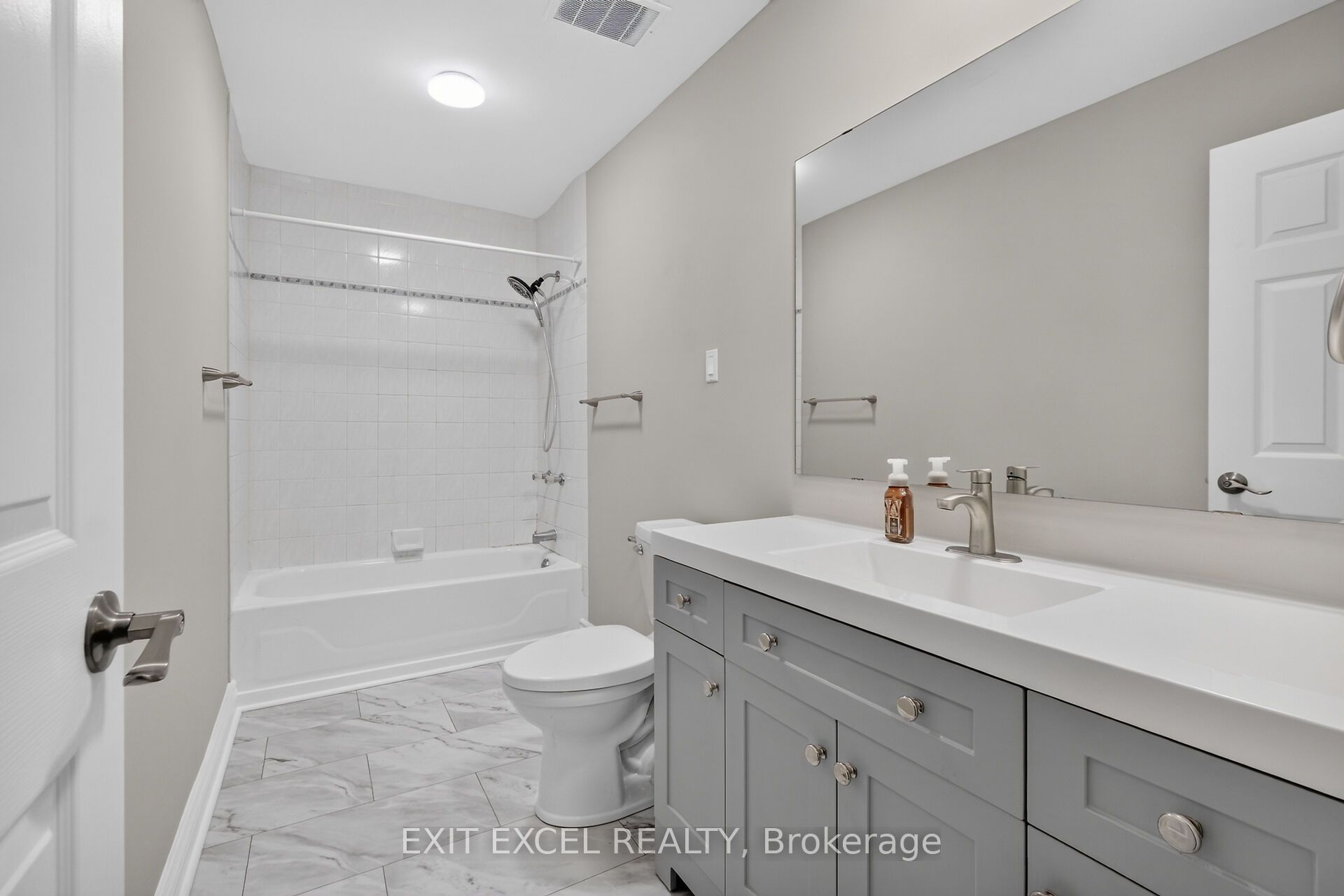 2712 Baseline Road Property Photo 33