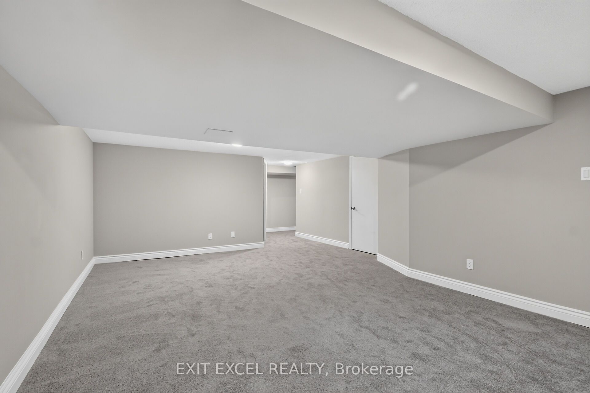 2712 Baseline Road Property Photo 40