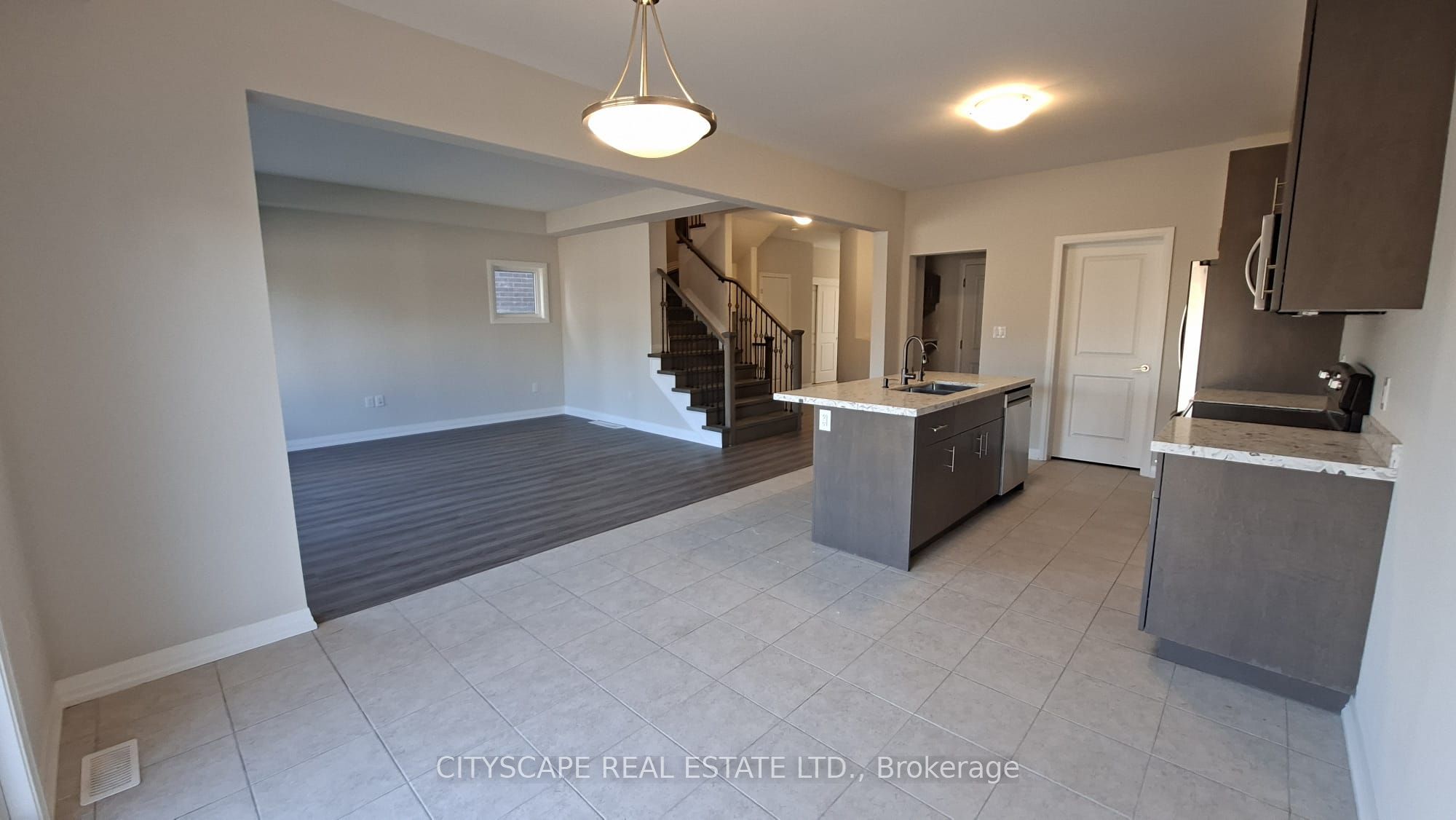 69 Bur Oak Drive Property Photo 3