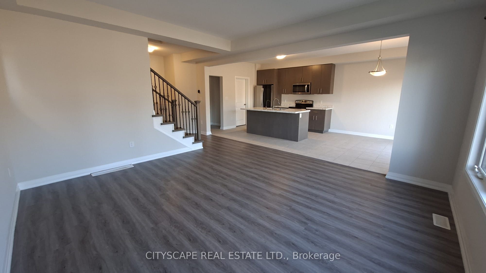 69 Bur Oak Drive Property Photo 6