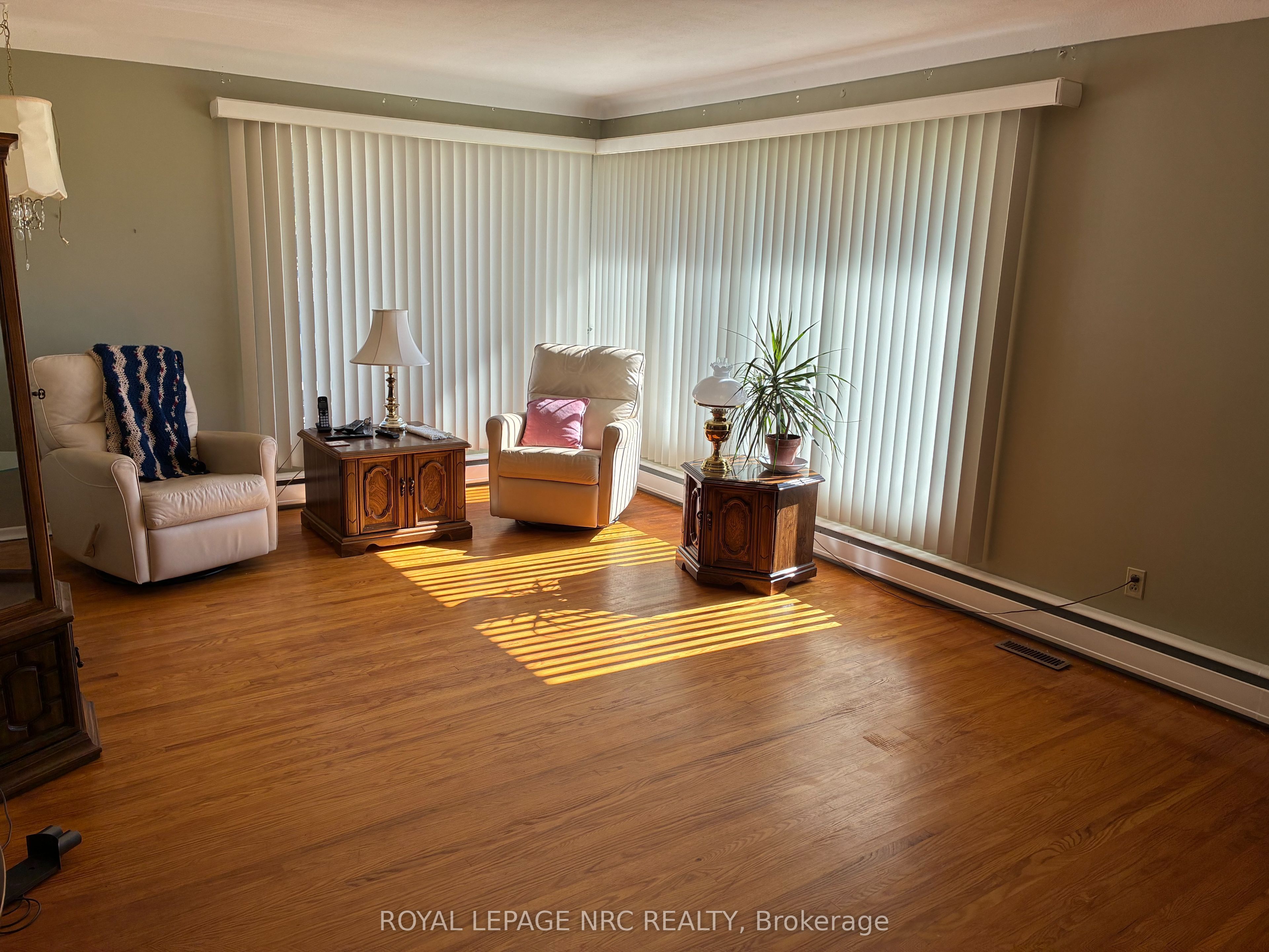 6725 Randy Drive Property Photo 5
