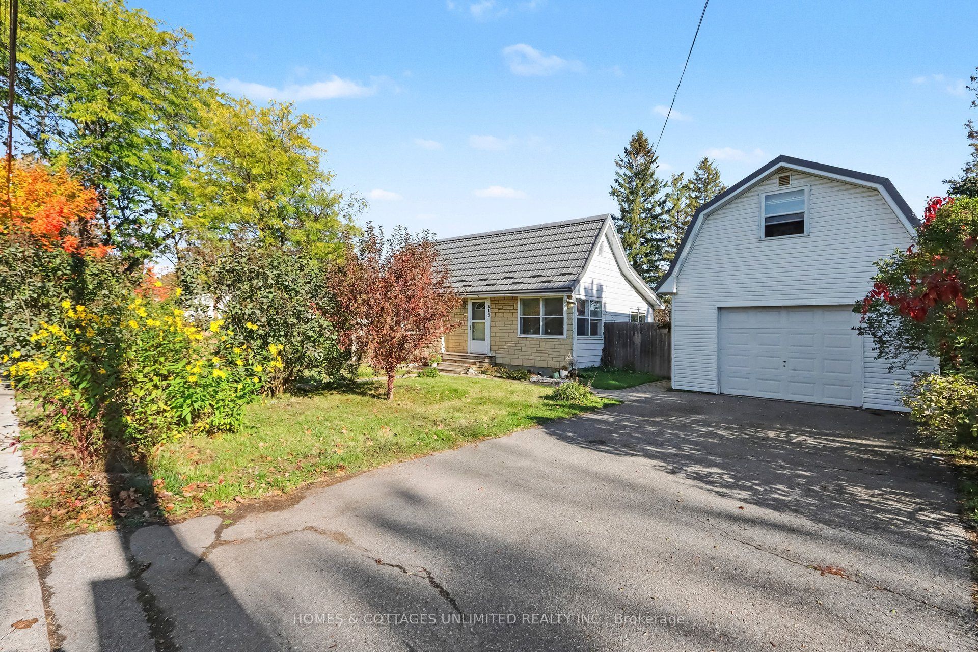 313 Country Street Property Photo 1