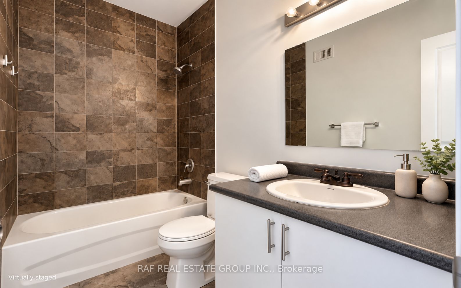 403 Westwood Drive 18 Property Photo 12