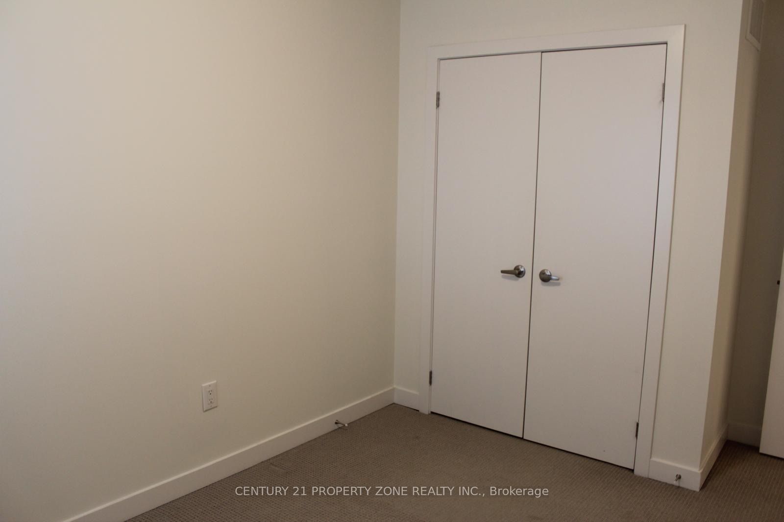 590 North Service Road 64 Property Photo 12