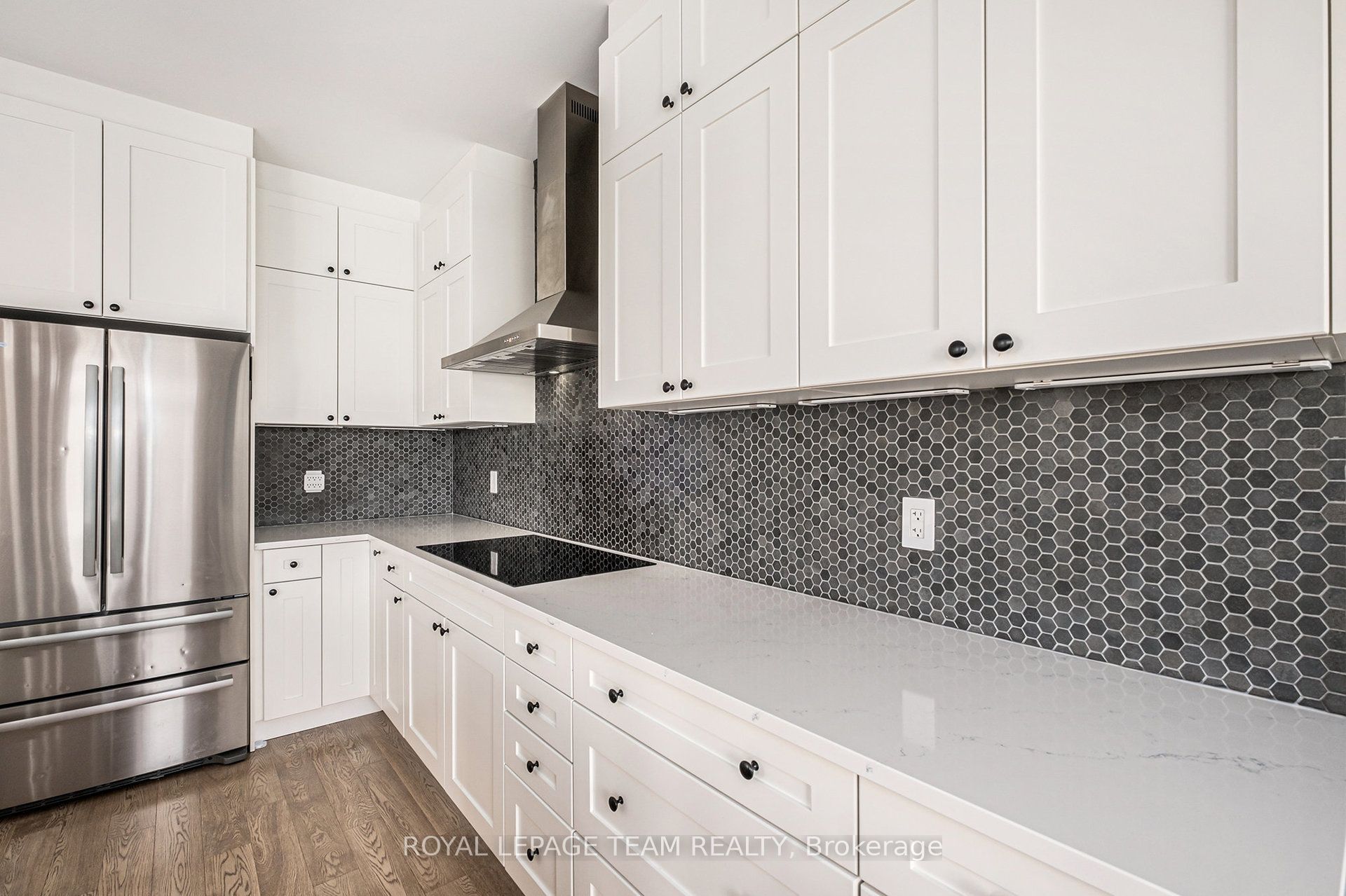 622 Malahat Way Property Photo 8