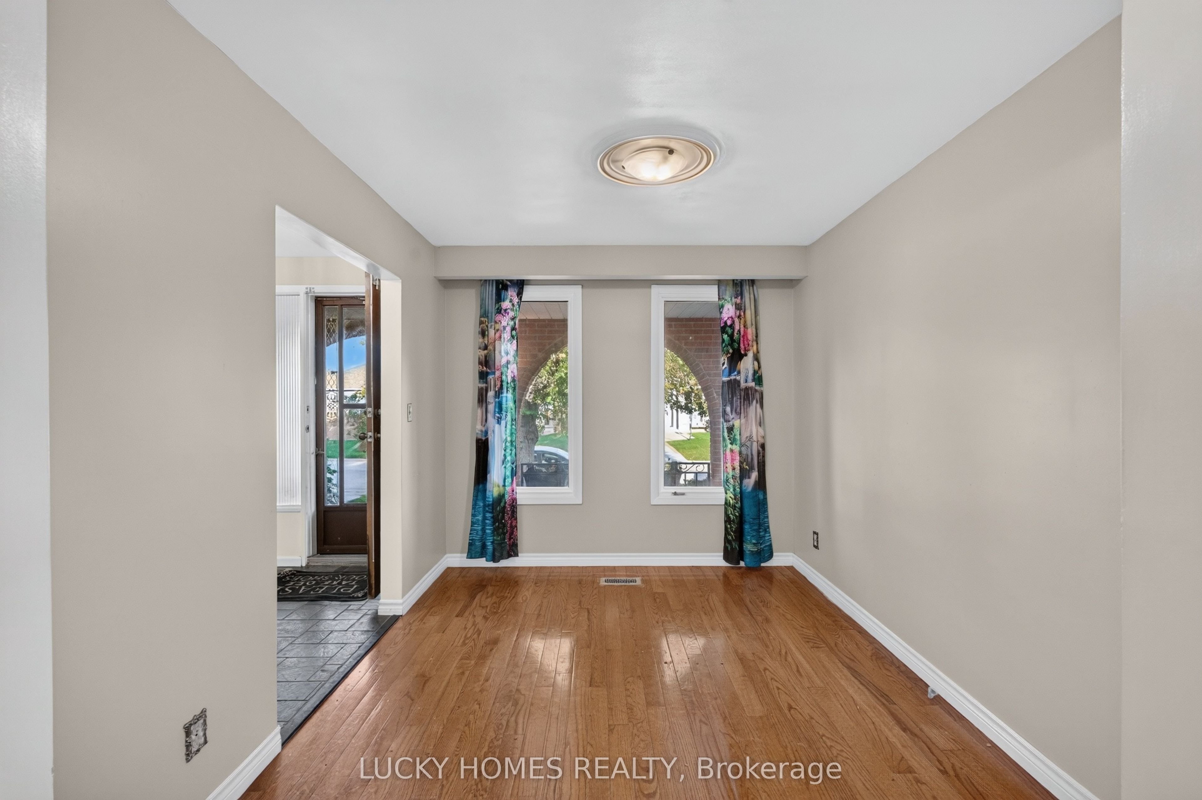 3061 Lloyd George Boulevard Property Photo 19