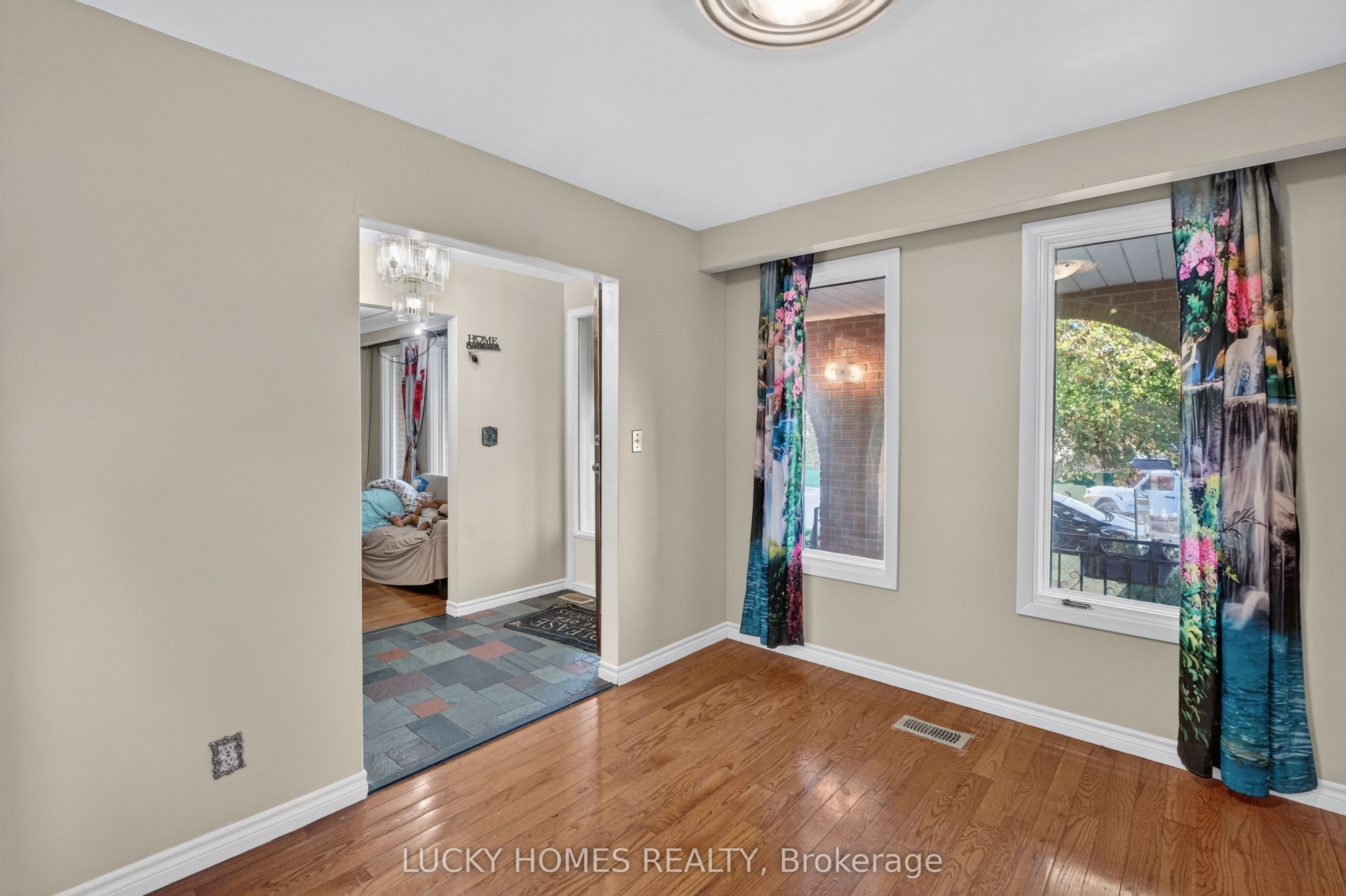 3061 Lloyd George Boulevard Property Photo 20