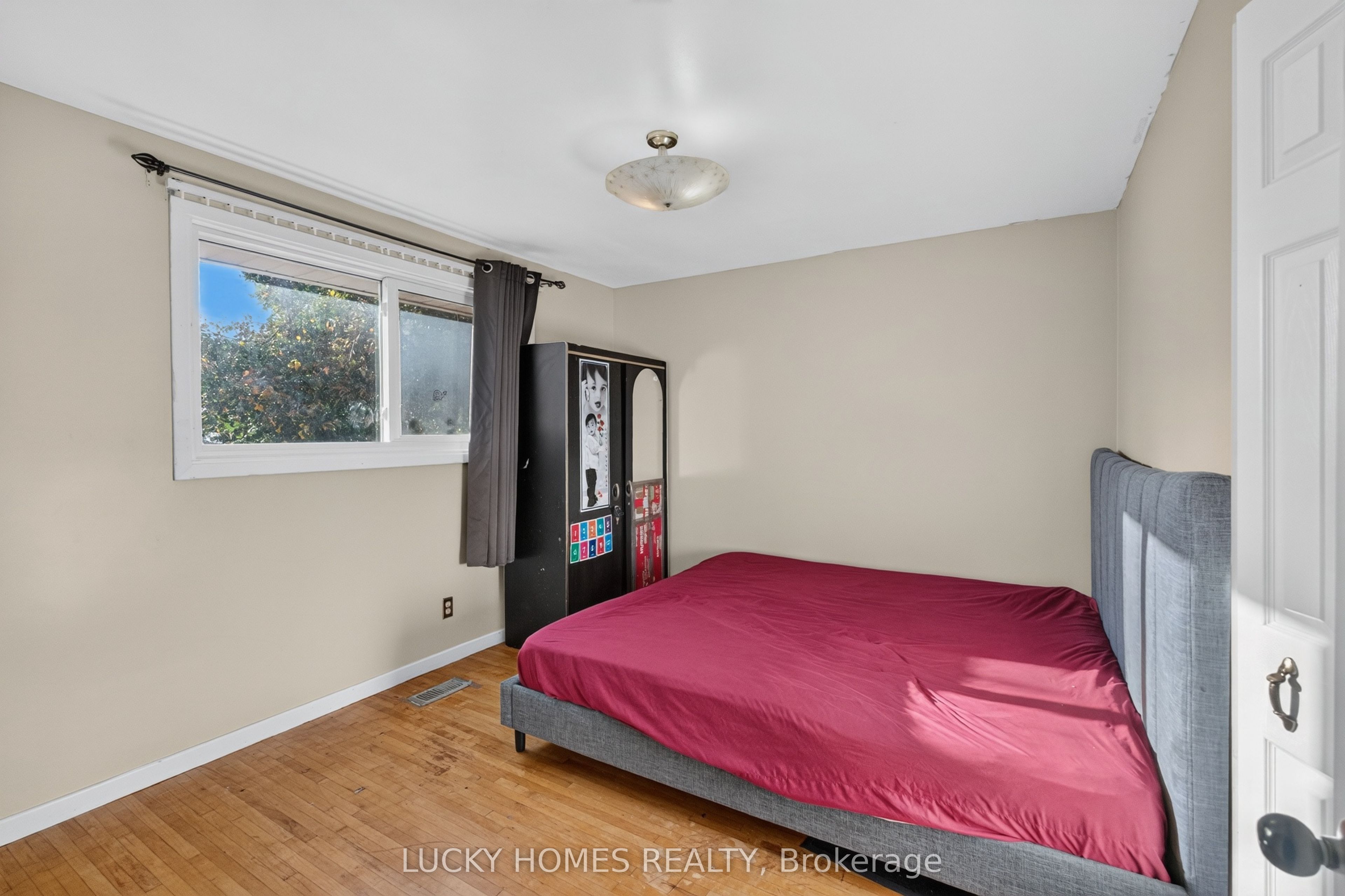 3061 Lloyd George Boulevard Property Photo 26