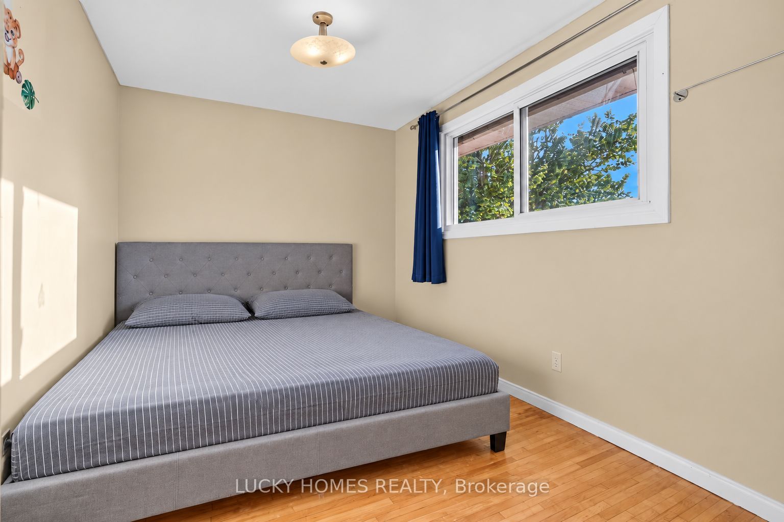 3061 Lloyd George Boulevard Property Photo 28