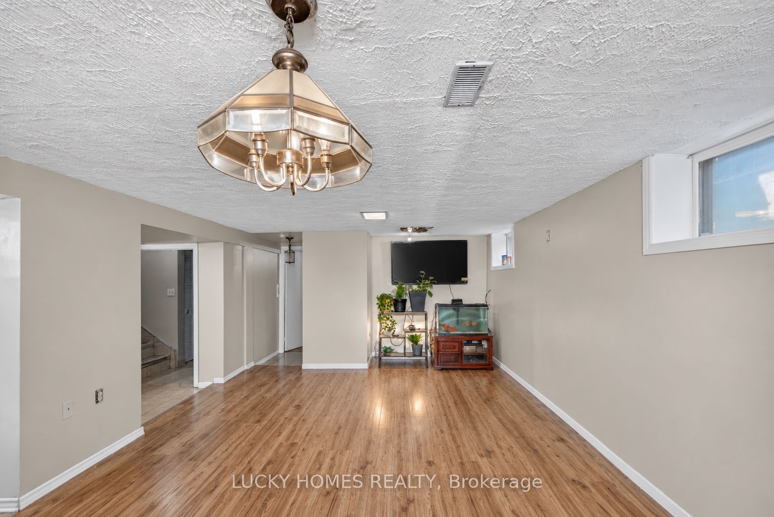 3061 Lloyd George Boulevard Property Photo 35