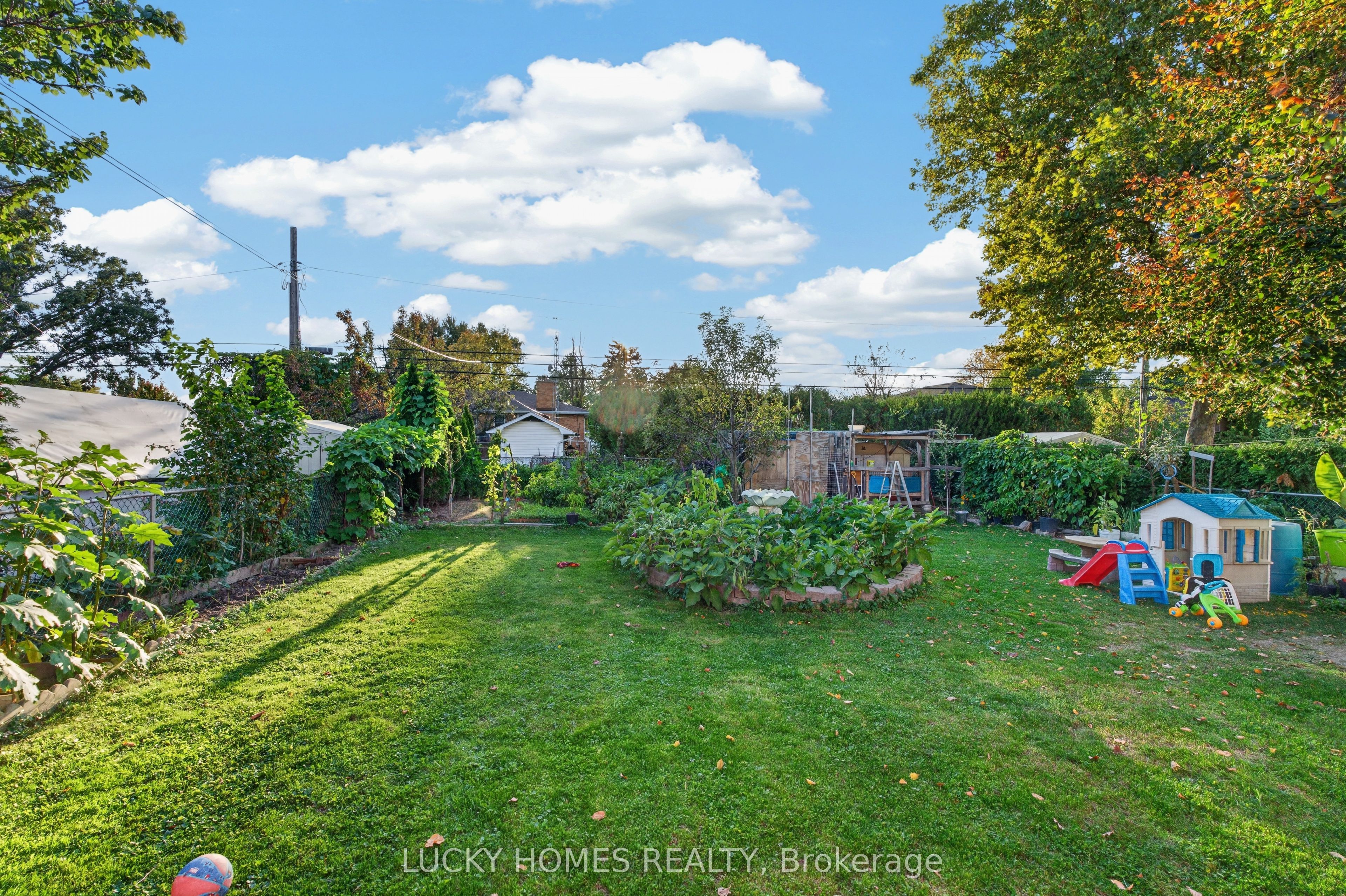 3061 Lloyd George Boulevard Property Photo 48