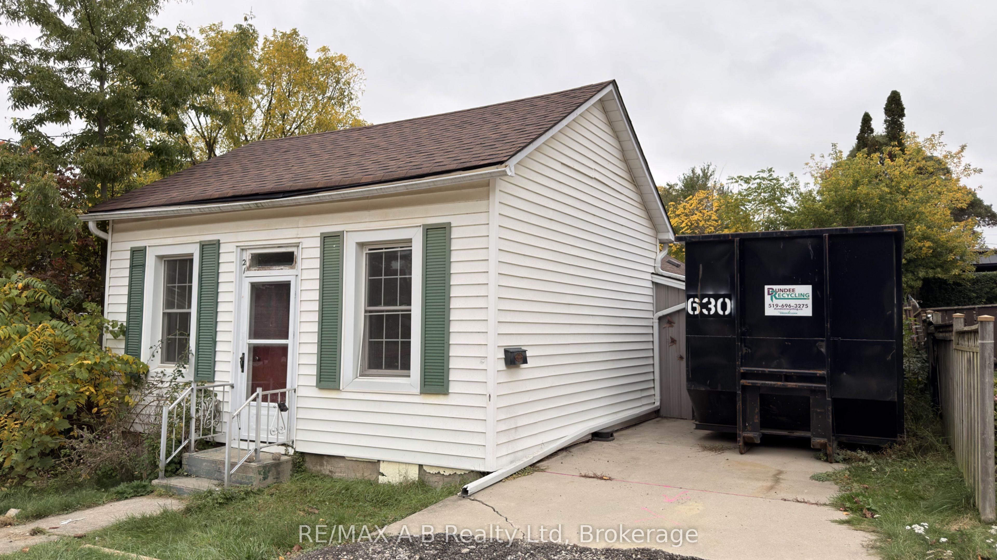 21 Henry Street Property Photo 2