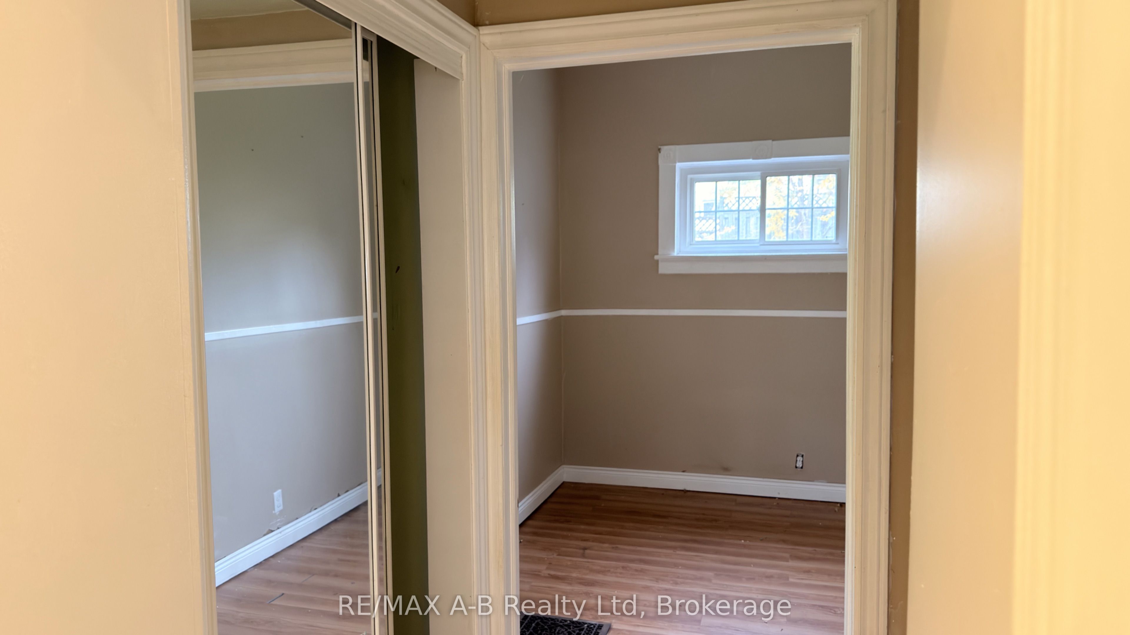 21 Henry Street Property Photo 17