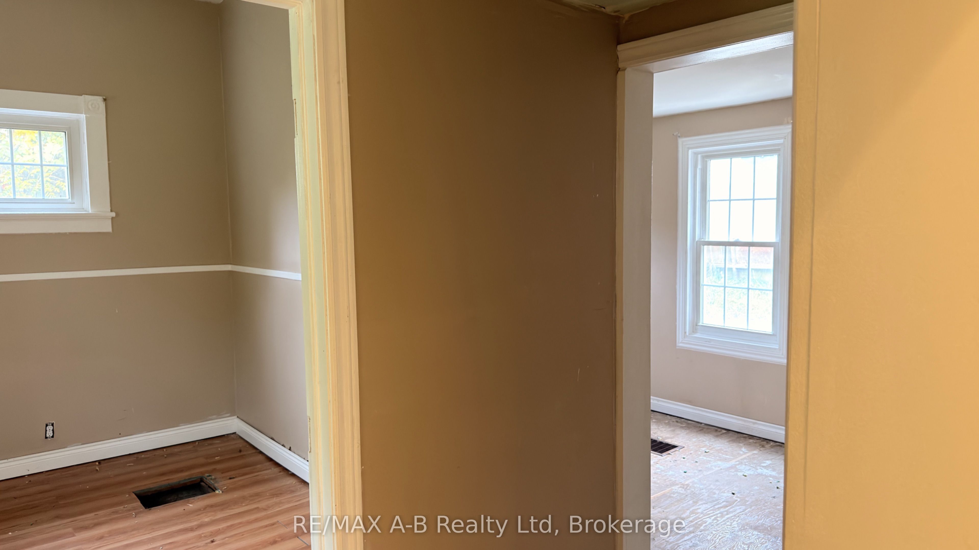 21 Henry Street Property Photo 20
