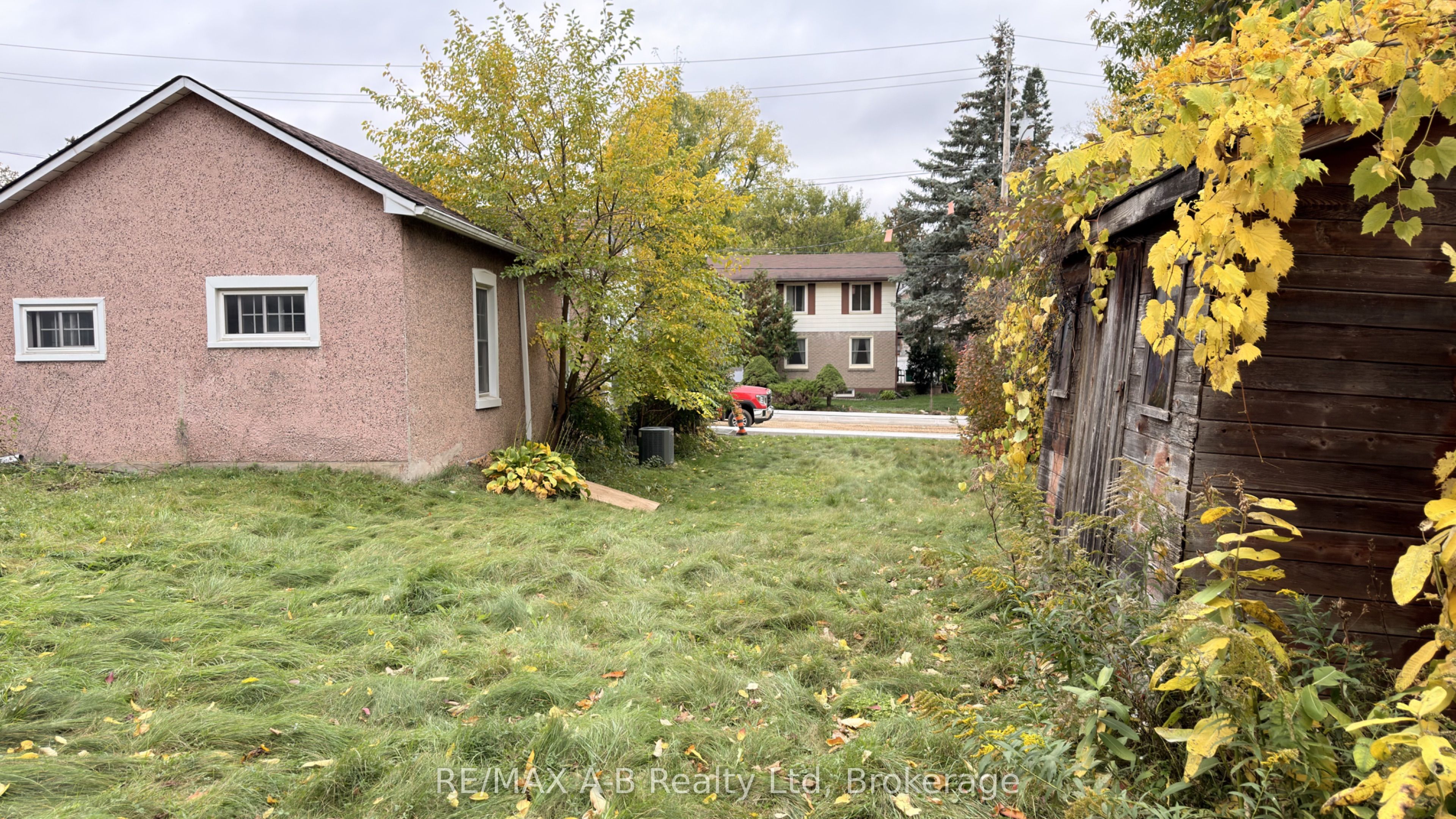 21 Henry Street Property Photo 28