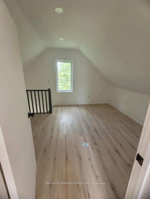 33 Bobcaygeon Road Property Photo 11