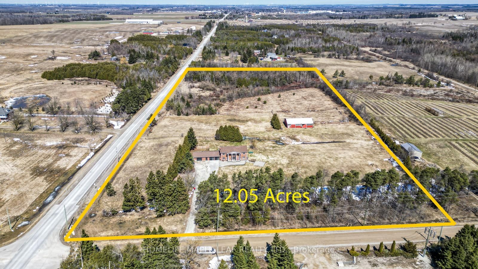 425279 25 Side Road Property Photo 2