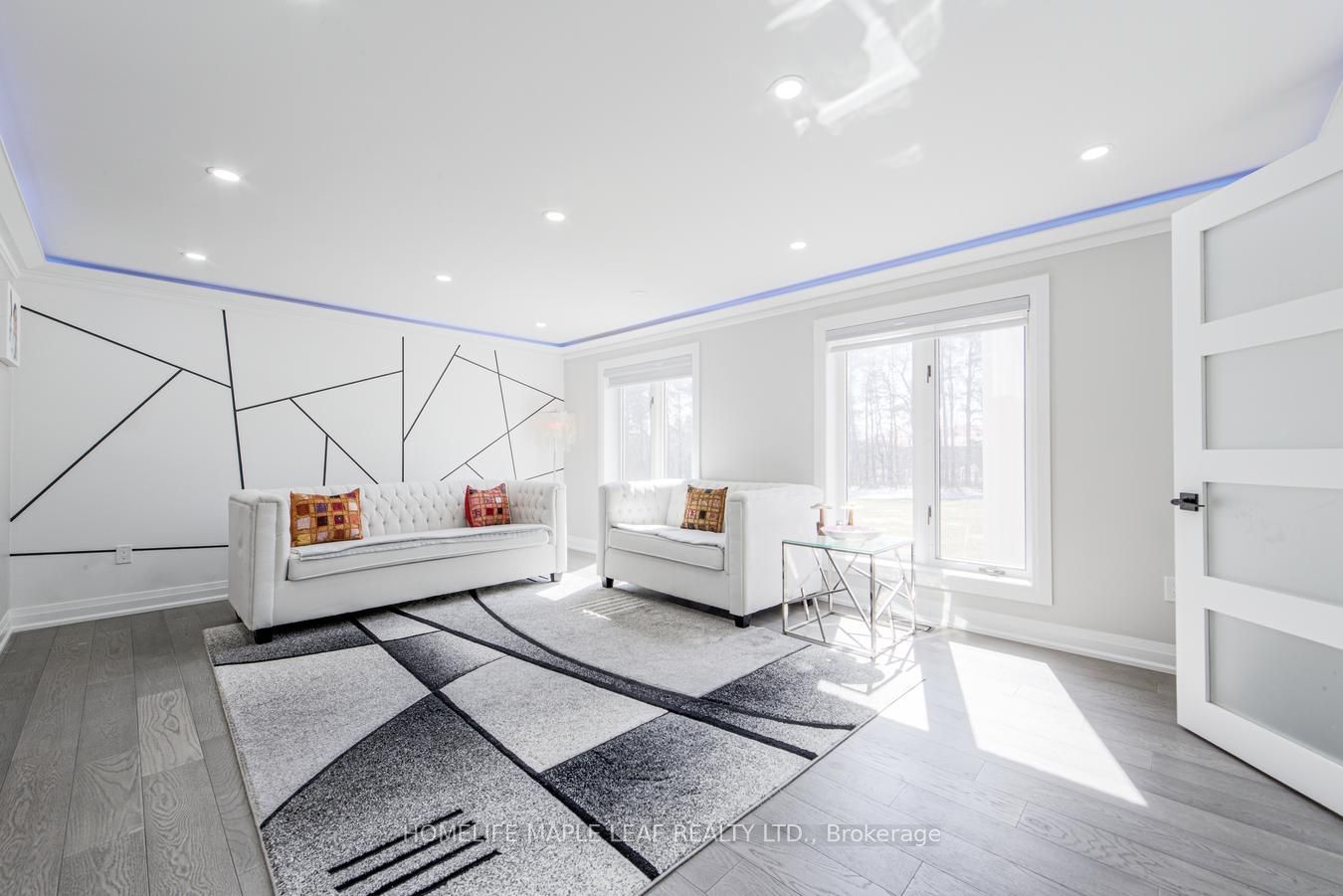 425279 25 Side Road Property Photo 9