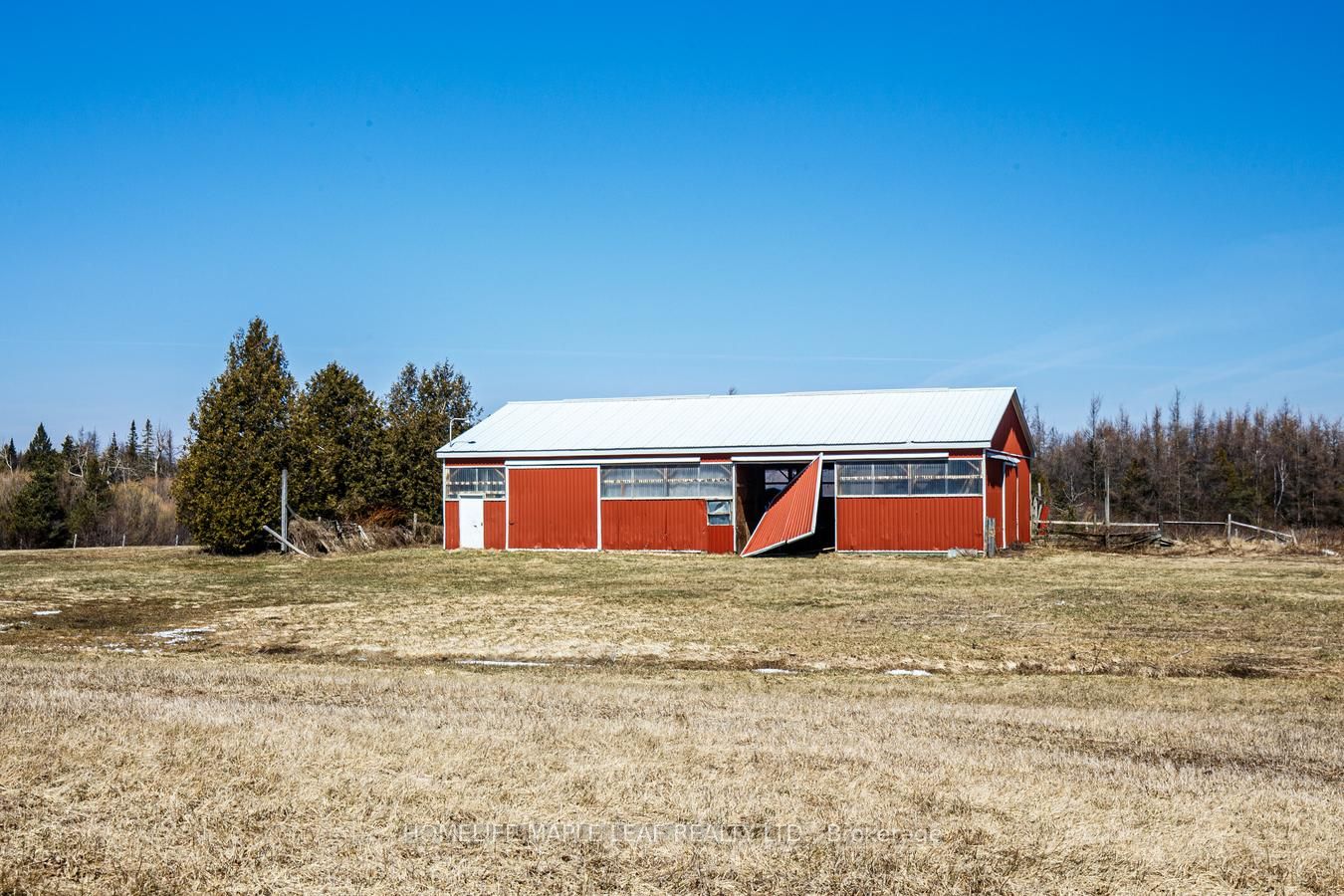 425279 25 Side Road Property Photo 35
