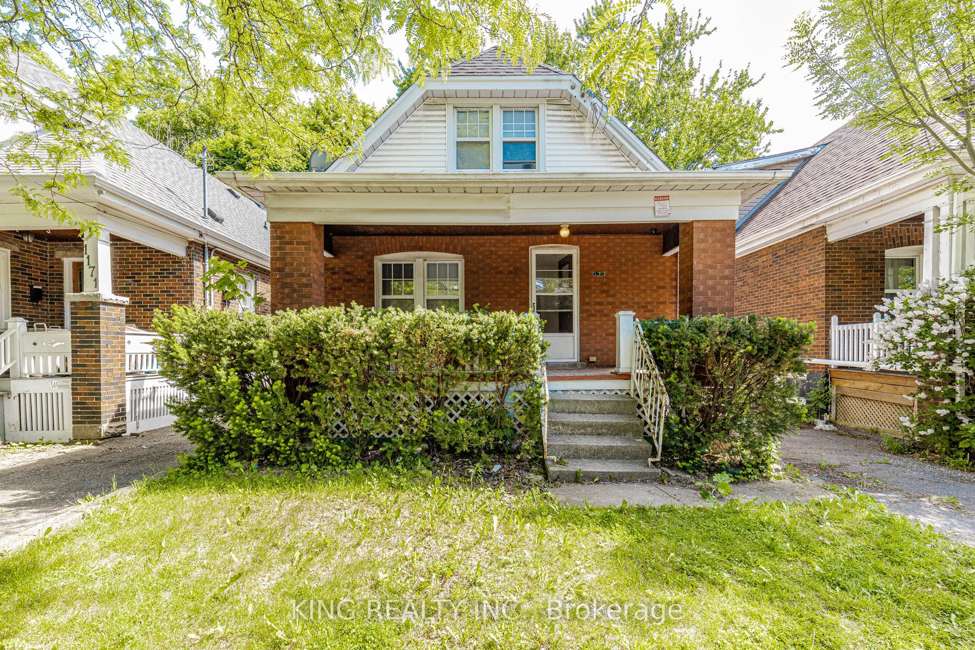 1177 King Street W Property Photo 1