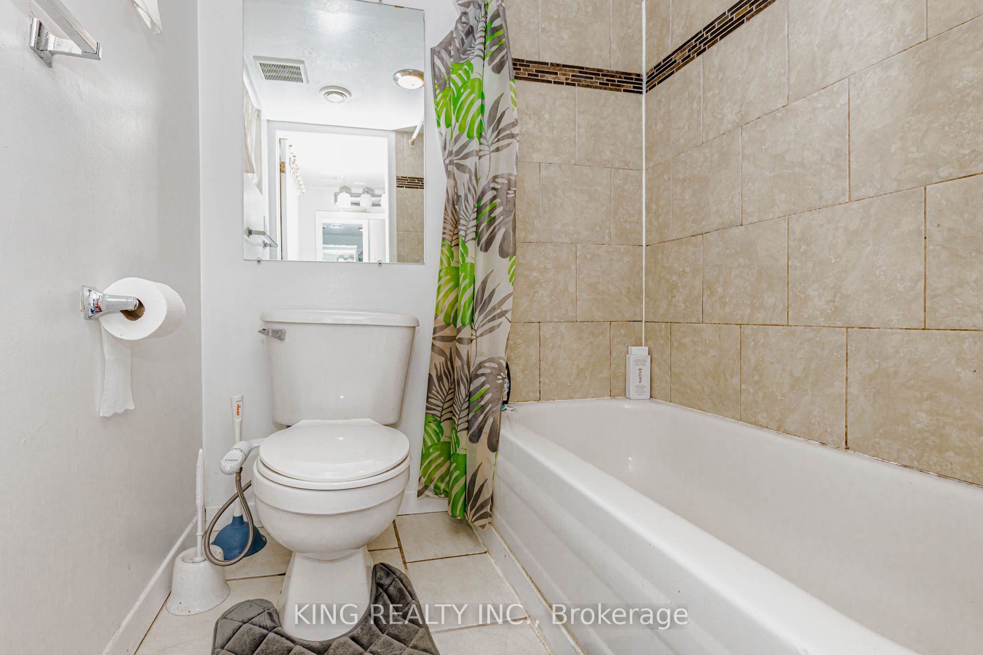 1177 King Street W Property Photo 14