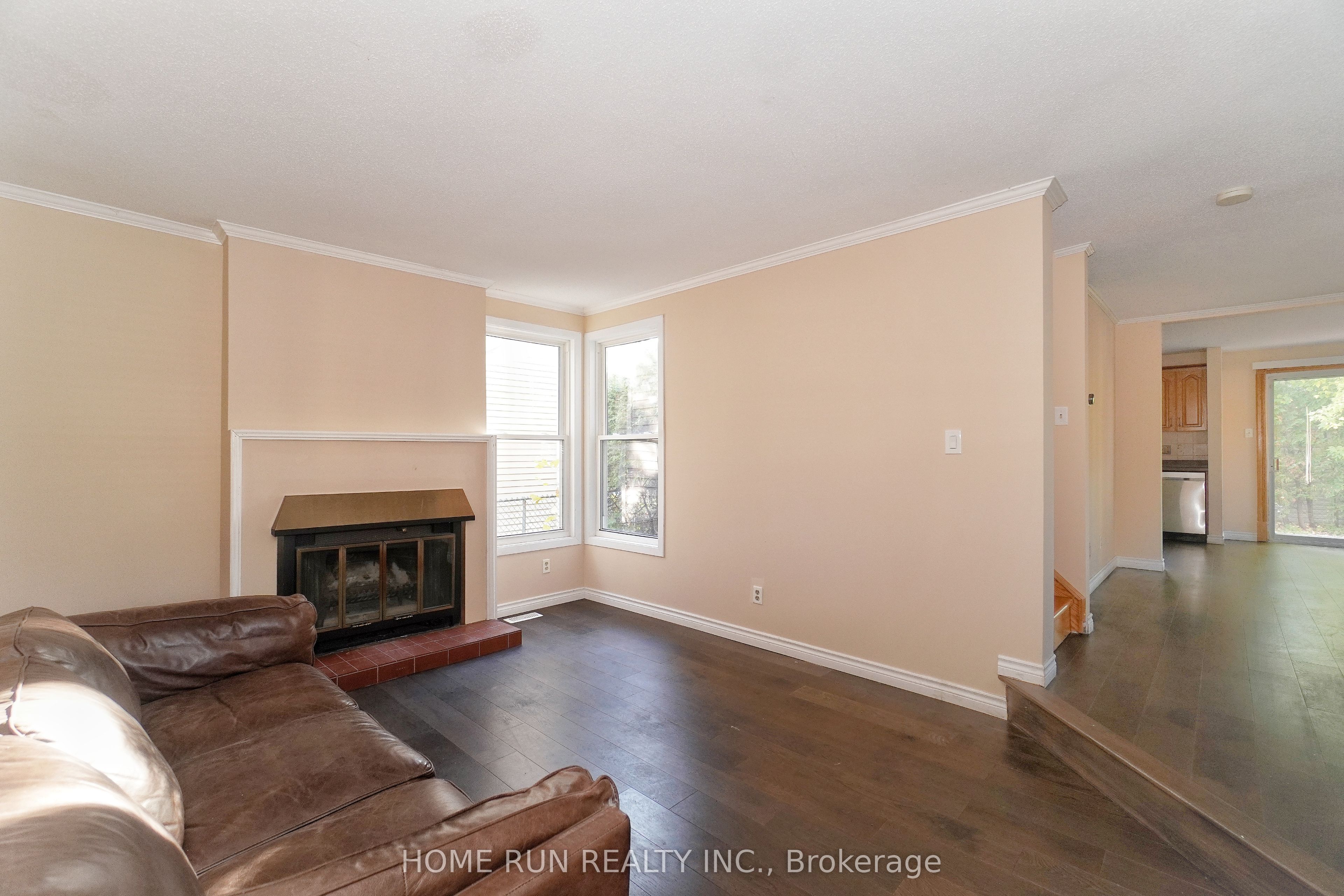 1484 Forest Valley Drive Property Photo 5