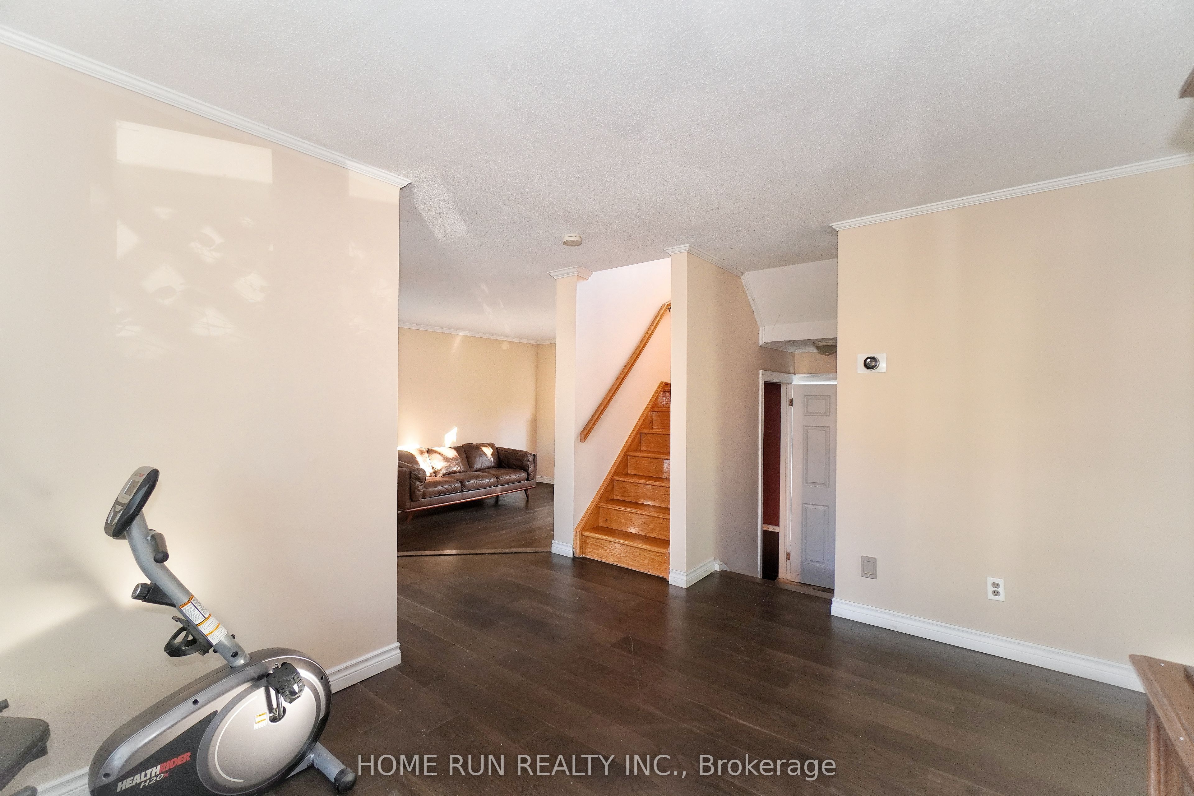 1484 Forest Valley Drive Property Photo 10