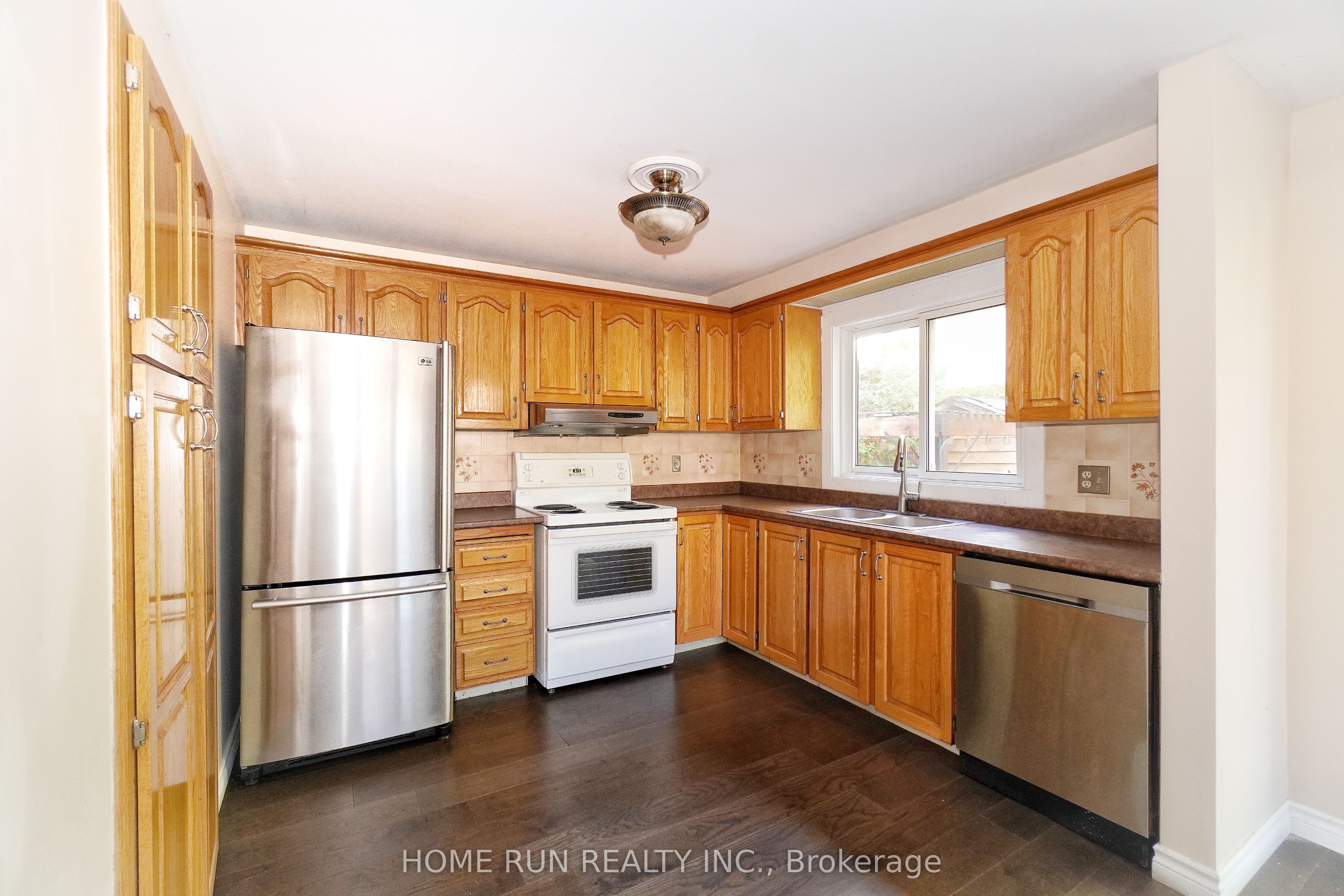 1484 Forest Valley Drive Property Photo 12