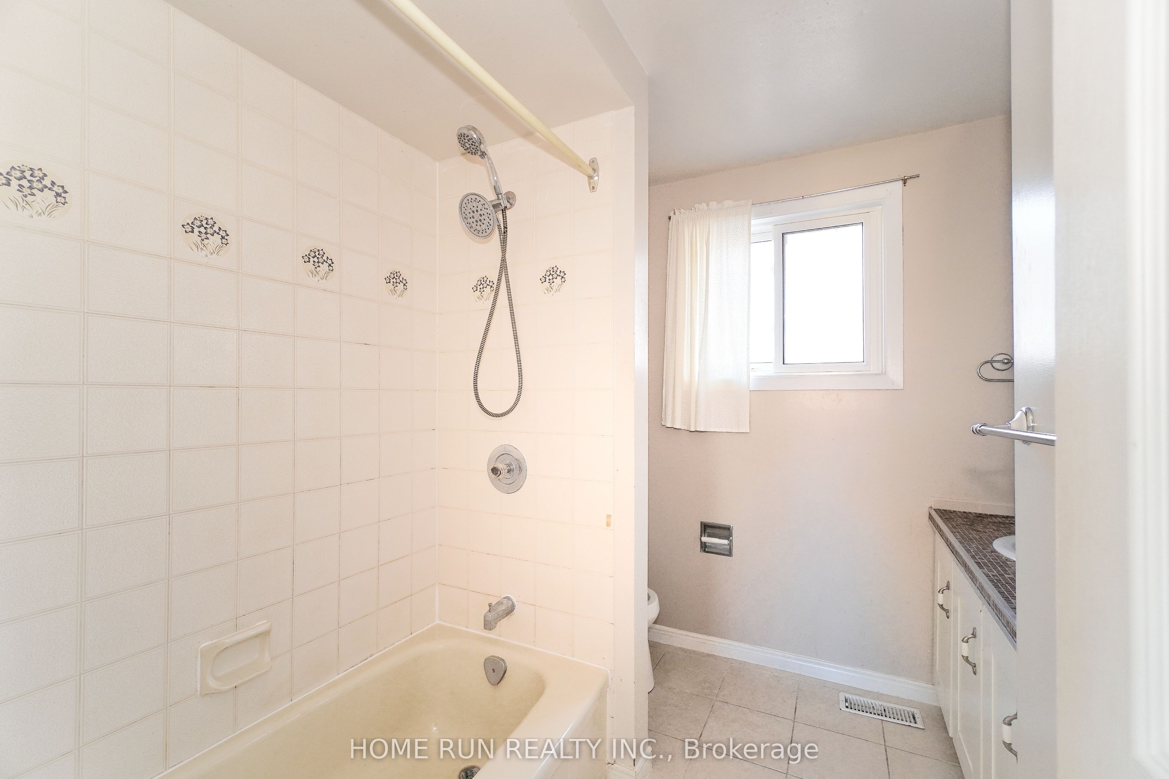 1484 Forest Valley Drive Property Photo 22