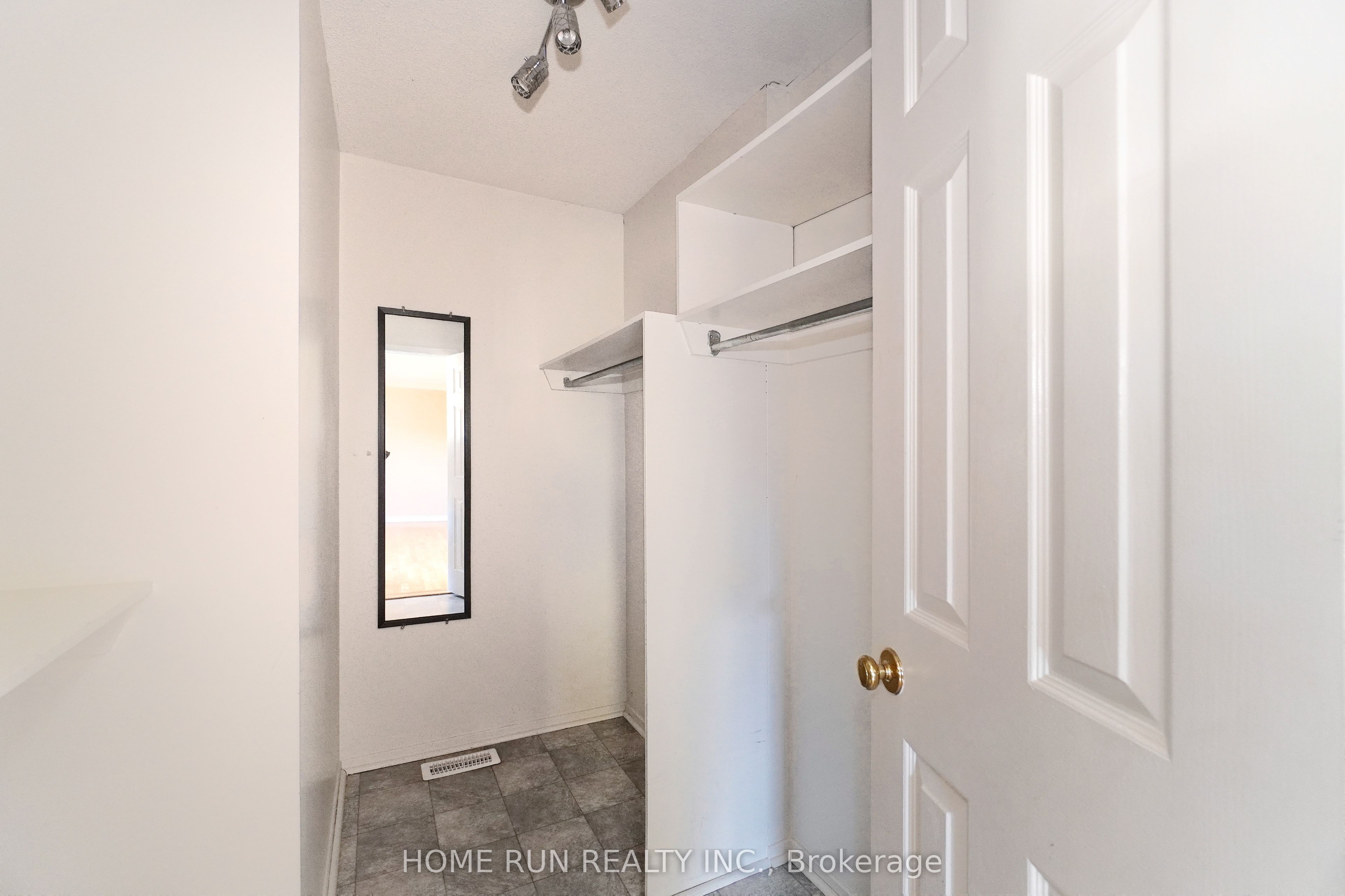 1484 Forest Valley Drive Property Photo 24