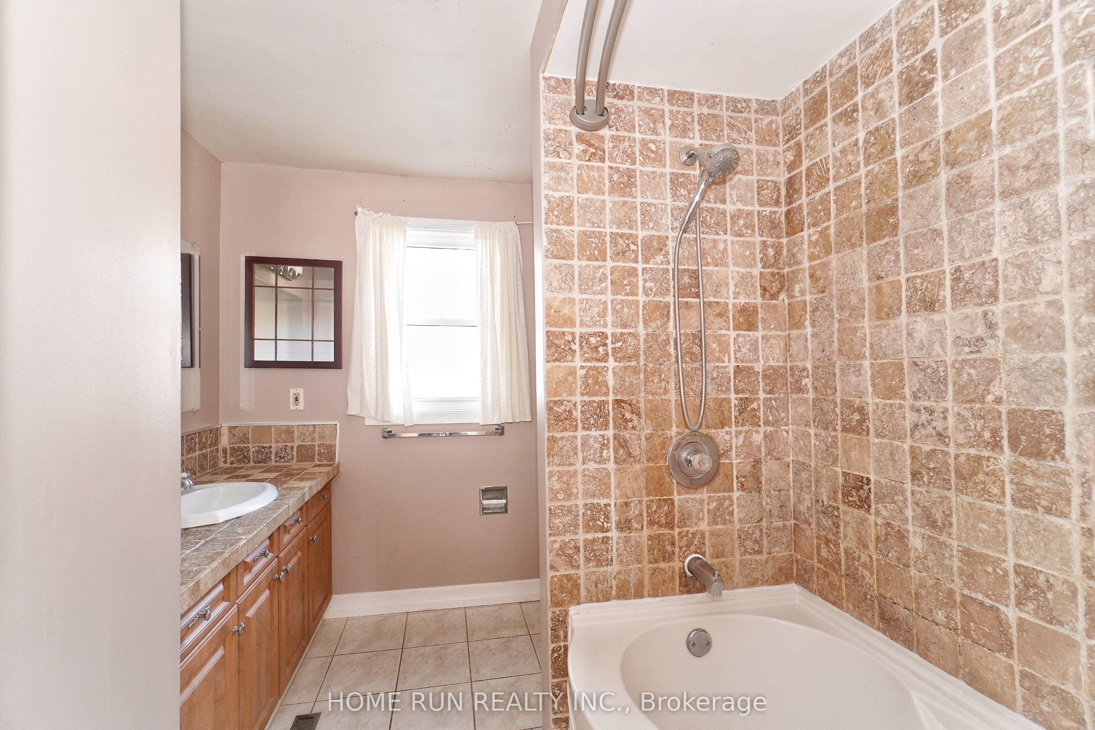 1484 Forest Valley Drive Property Photo 25