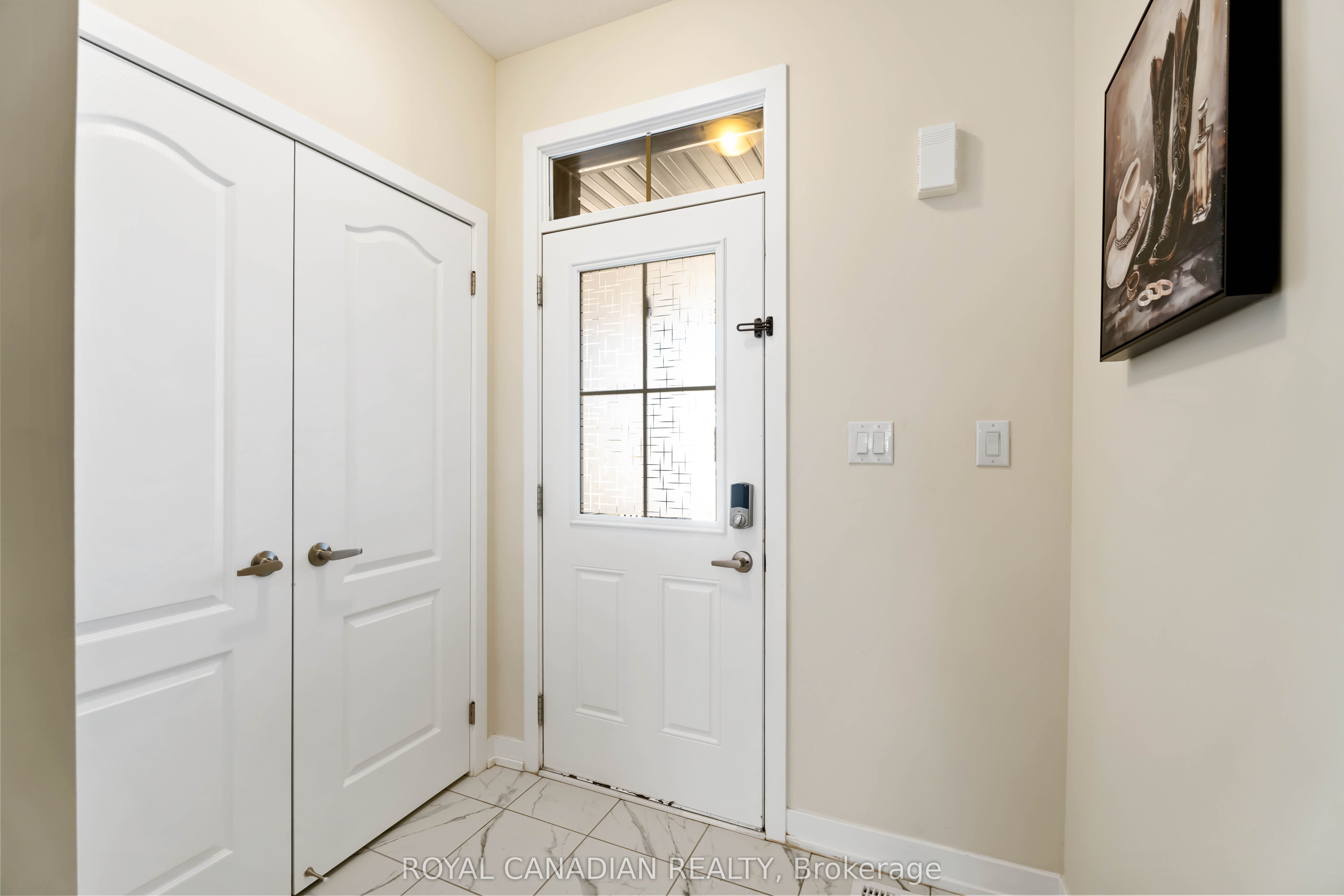 10 Lemon Avenue Property Photo 3