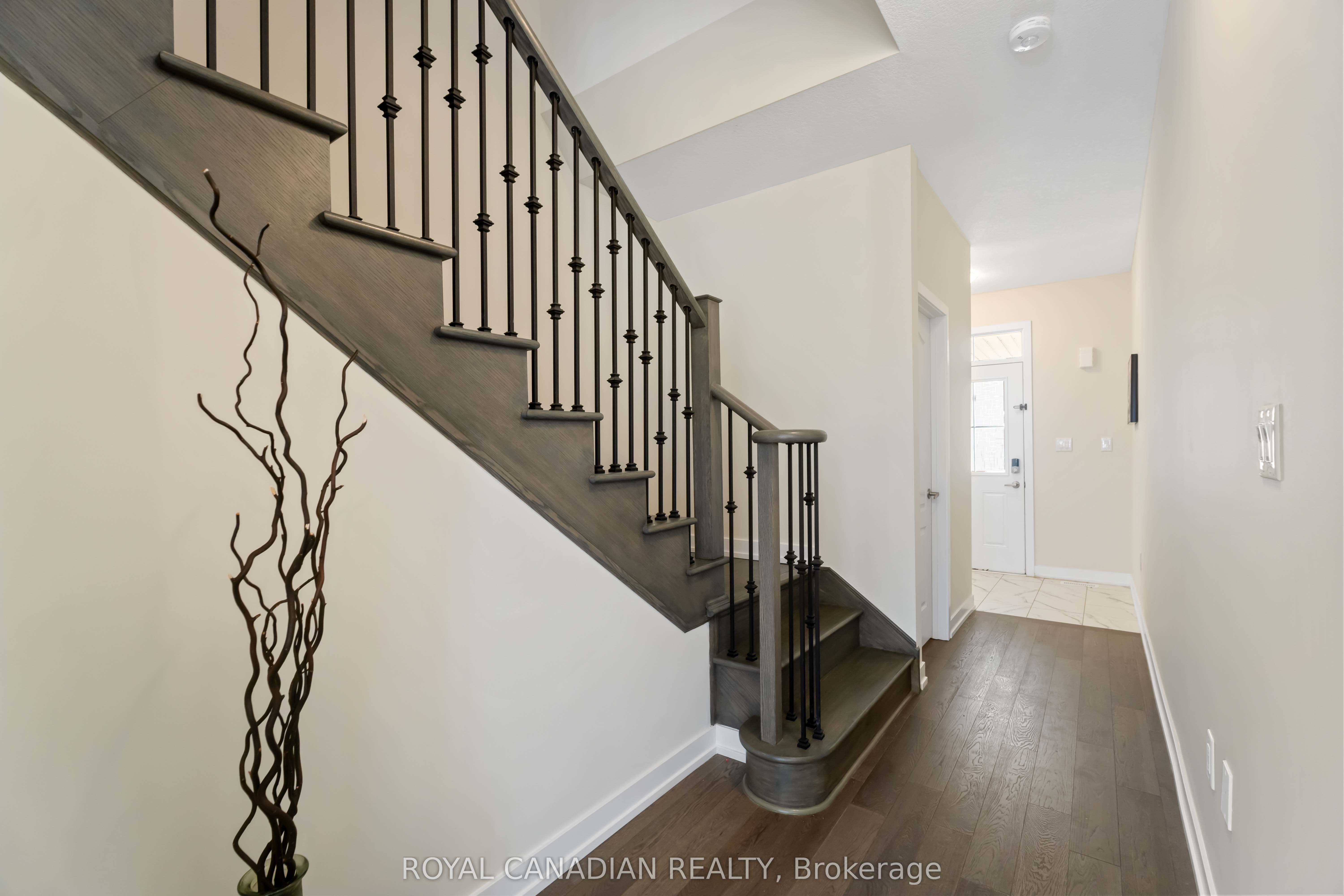 10 Lemon Avenue Property Photo 5