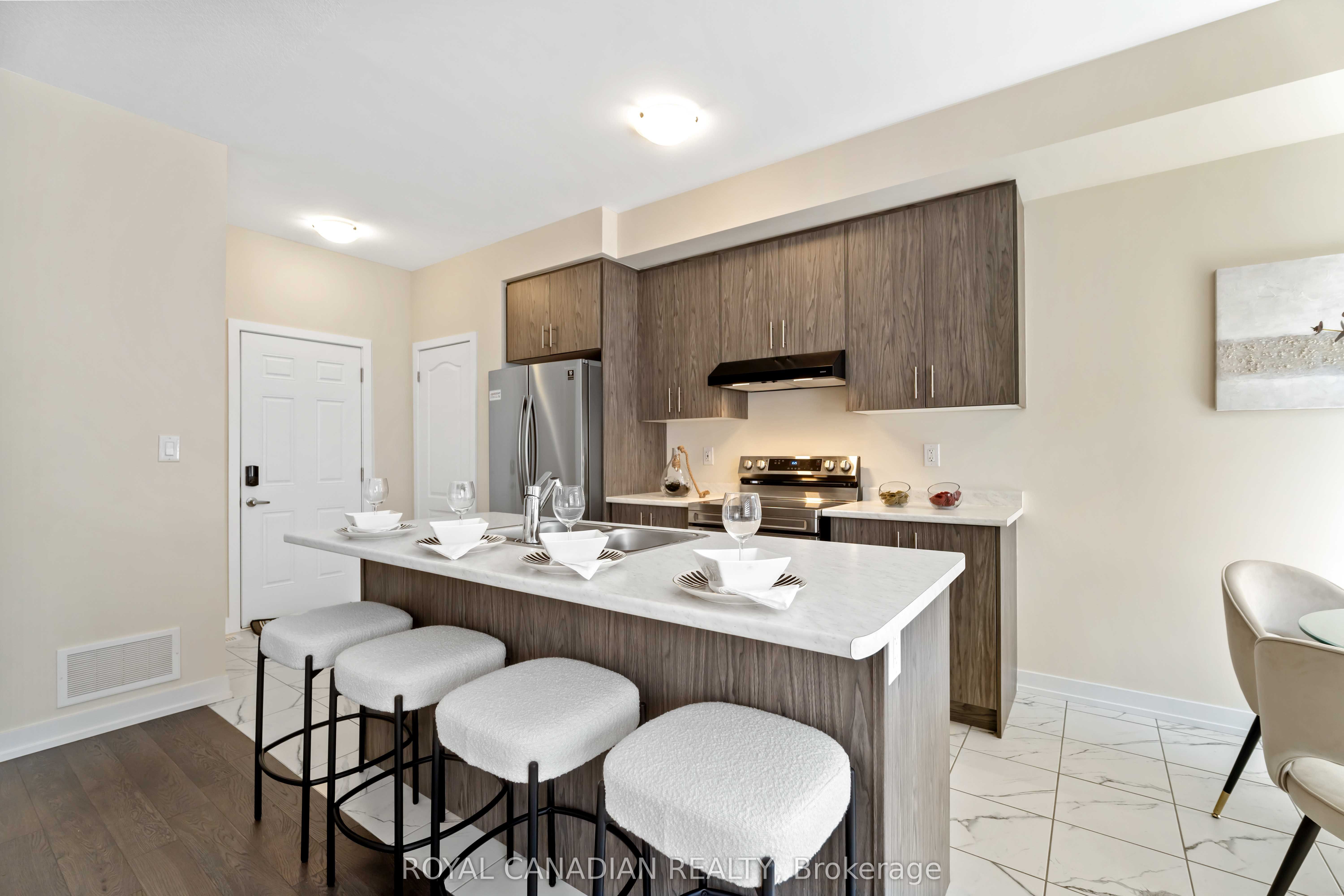 10 Lemon Avenue Property Photo 12